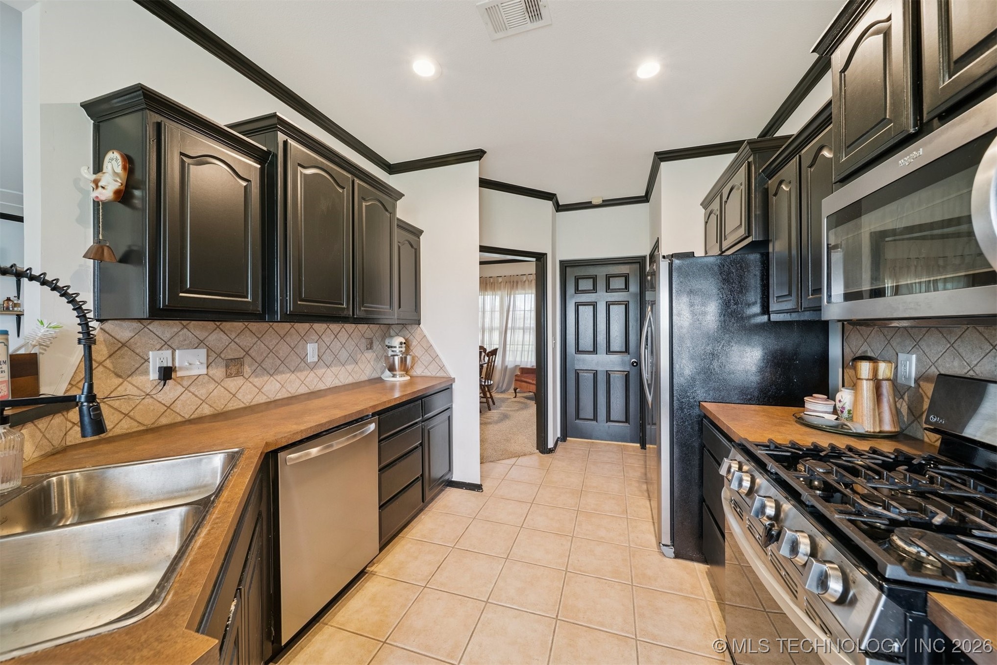 1018 W Evergreen Street Property Photo 14