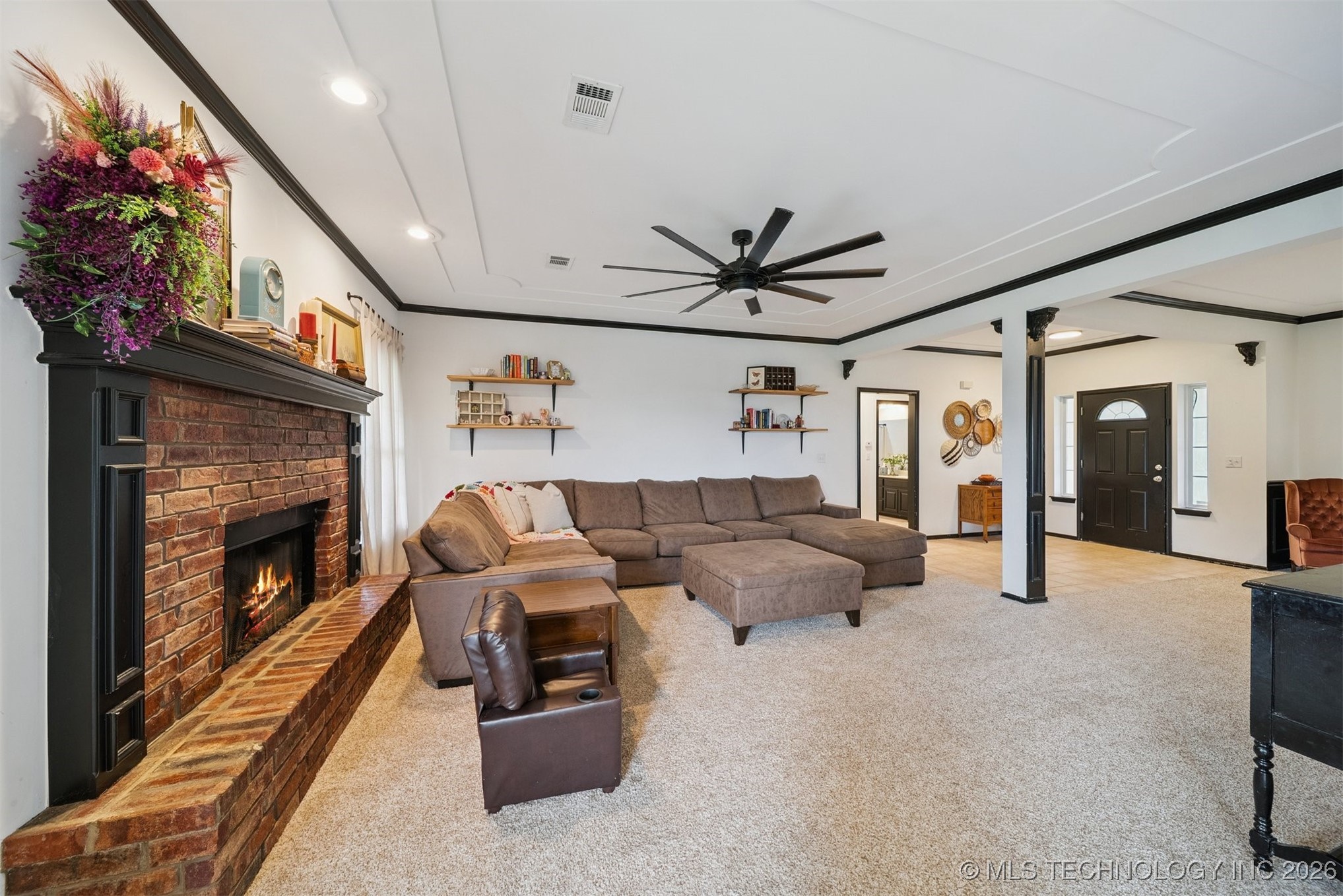 1018 W Evergreen Street Property Photo 16