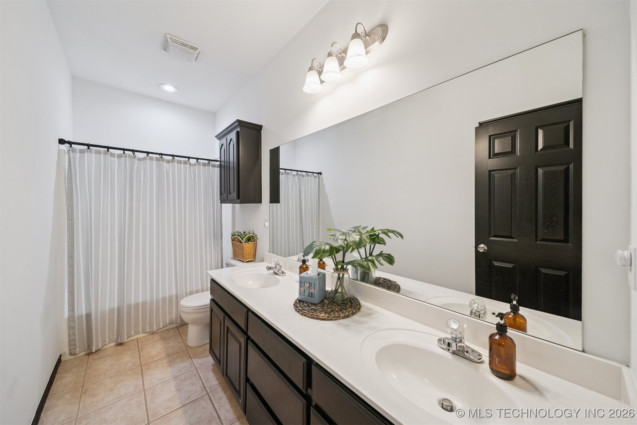 1018 W Evergreen Street Property Photo 19