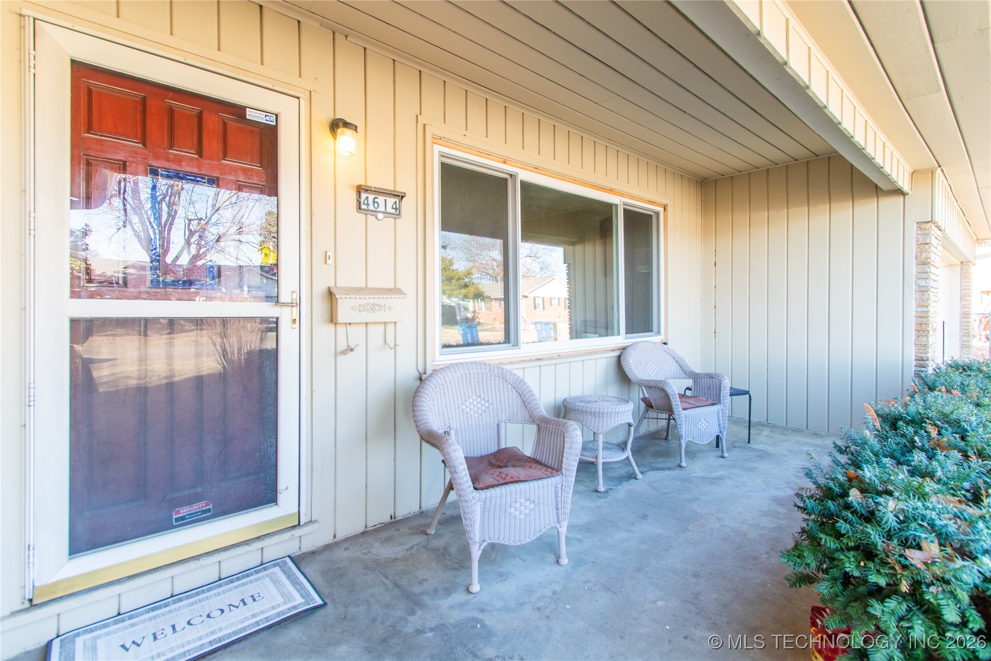 4614 E 31st Place Property Photo 2