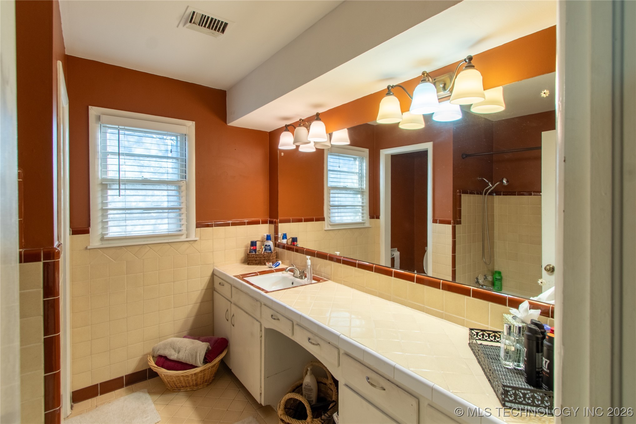 4614 E 31st Place Property Photo 15