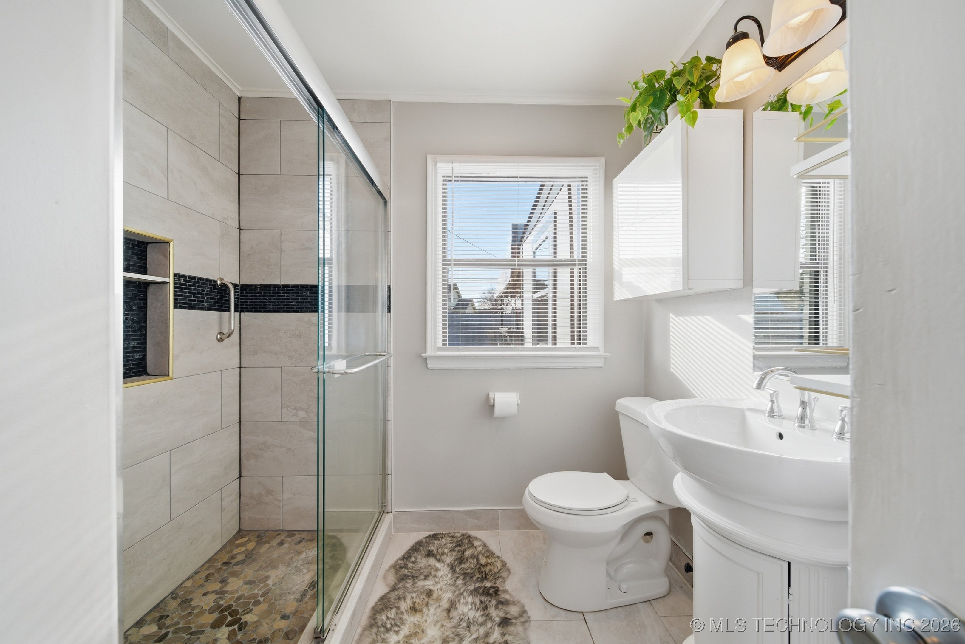 3714 E 2nd Place Property Photo 19