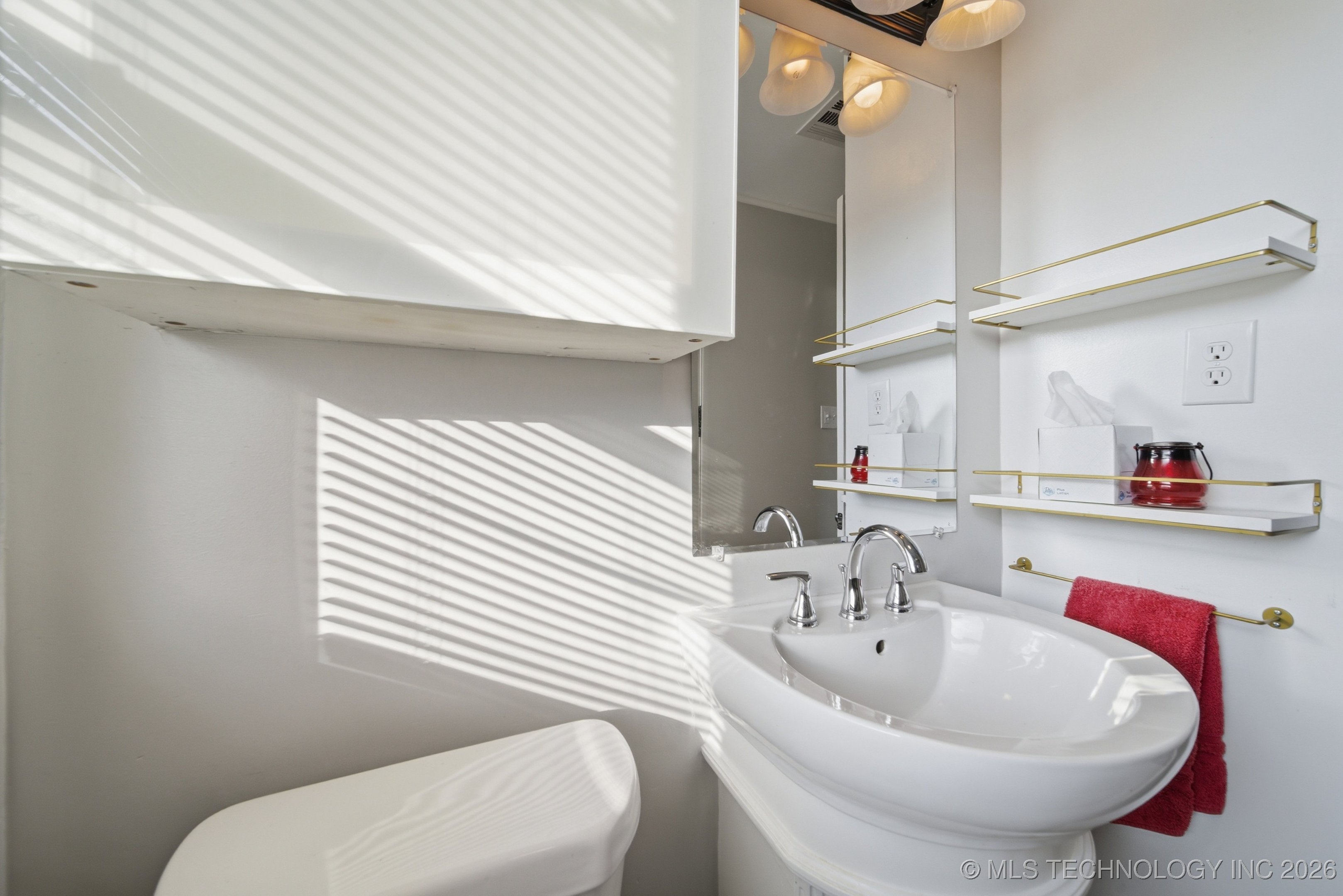 3714 E 2nd Place Property Photo 21