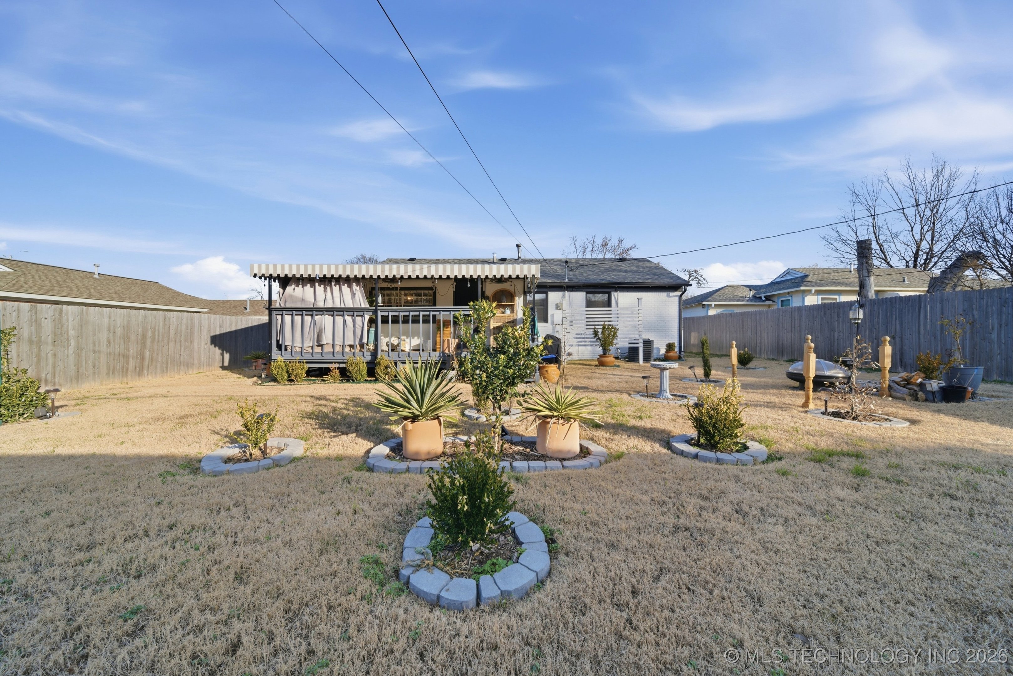 3714 E 2nd Place Property Photo 25