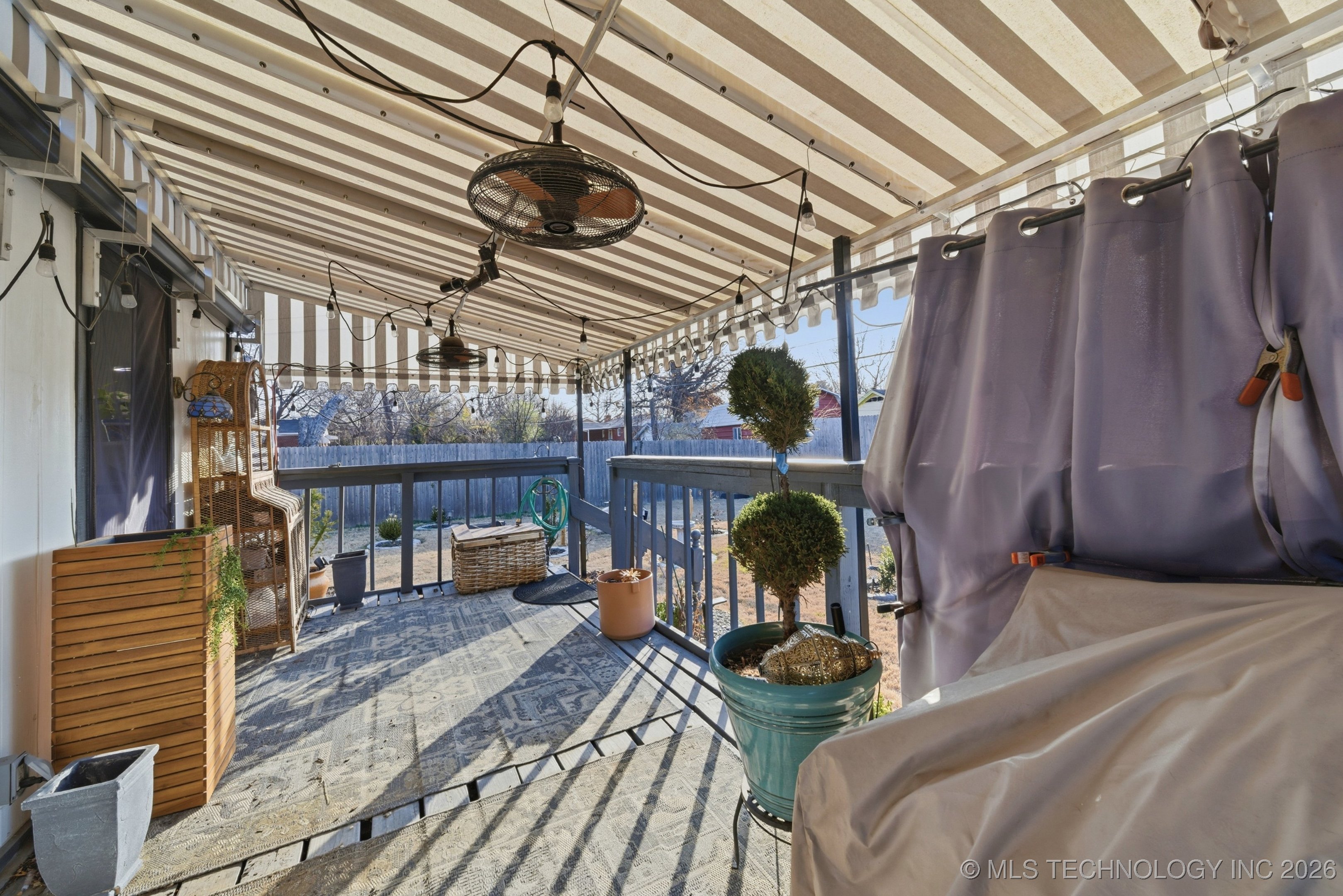 3714 E 2nd Place Property Photo 27