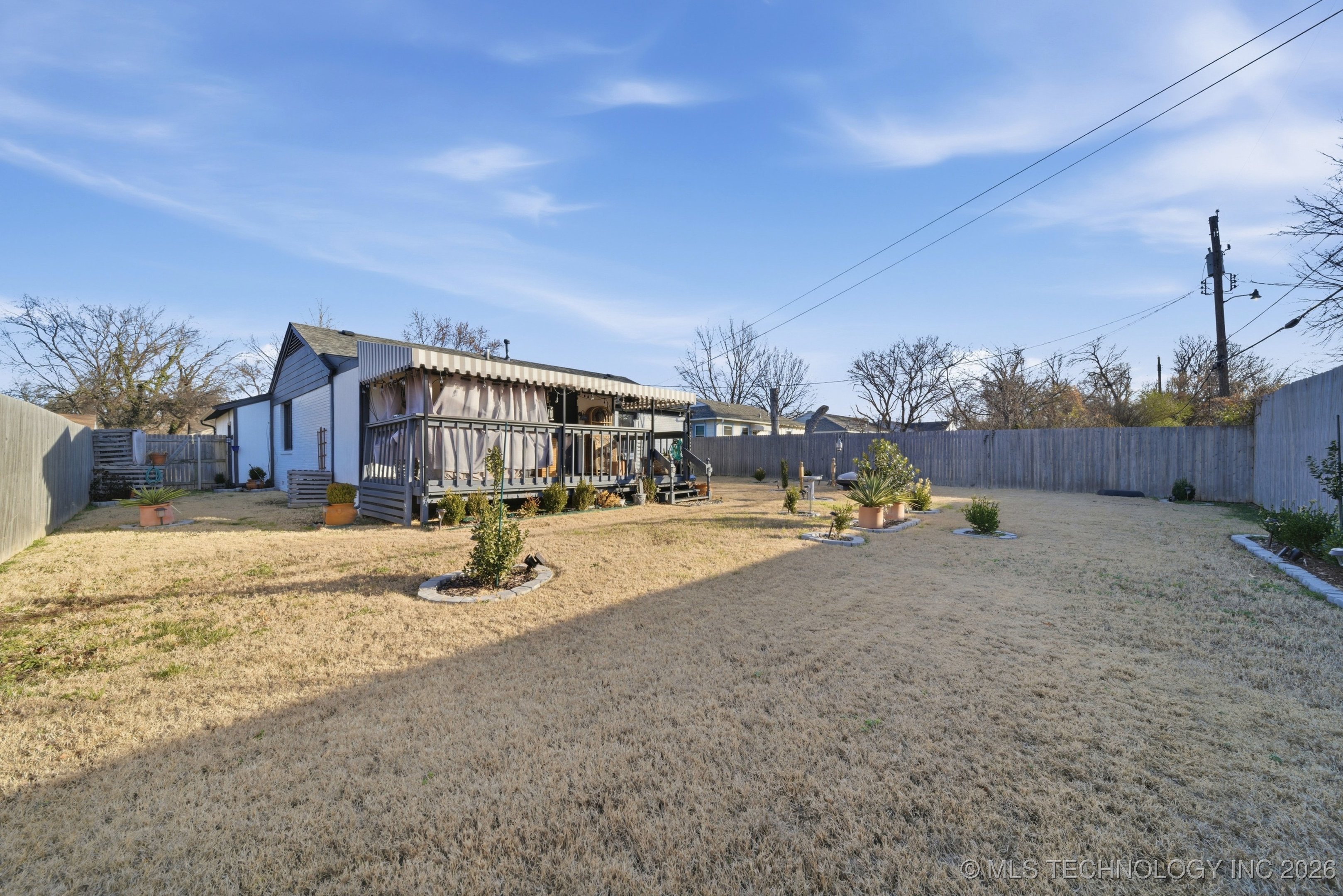 3714 E 2nd Place Property Photo 29