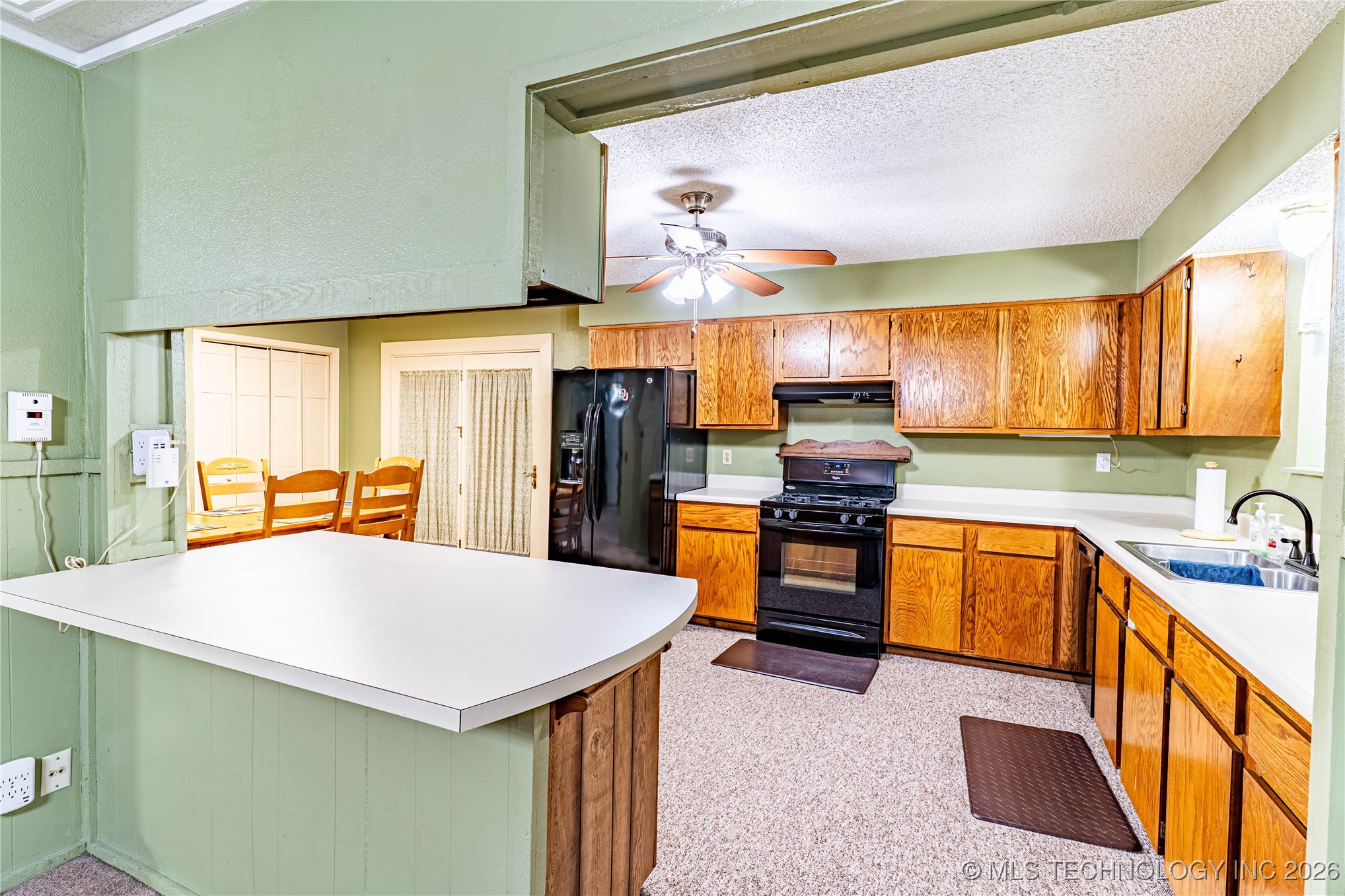 504 E Pershing Place Property Photo 7