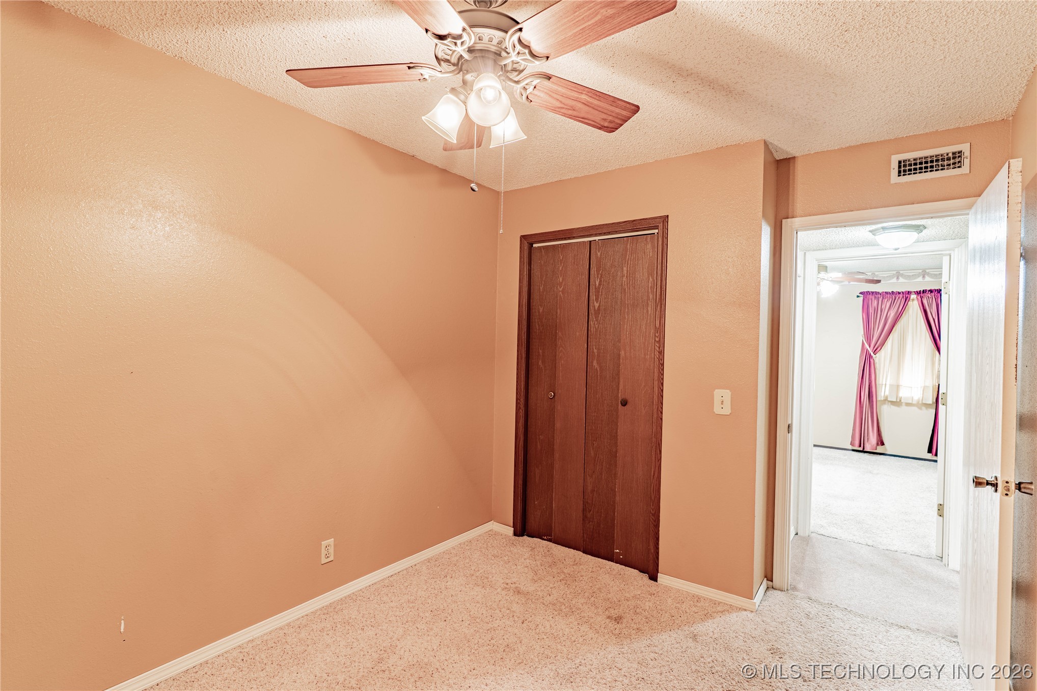 504 E Pershing Place Property Photo 13