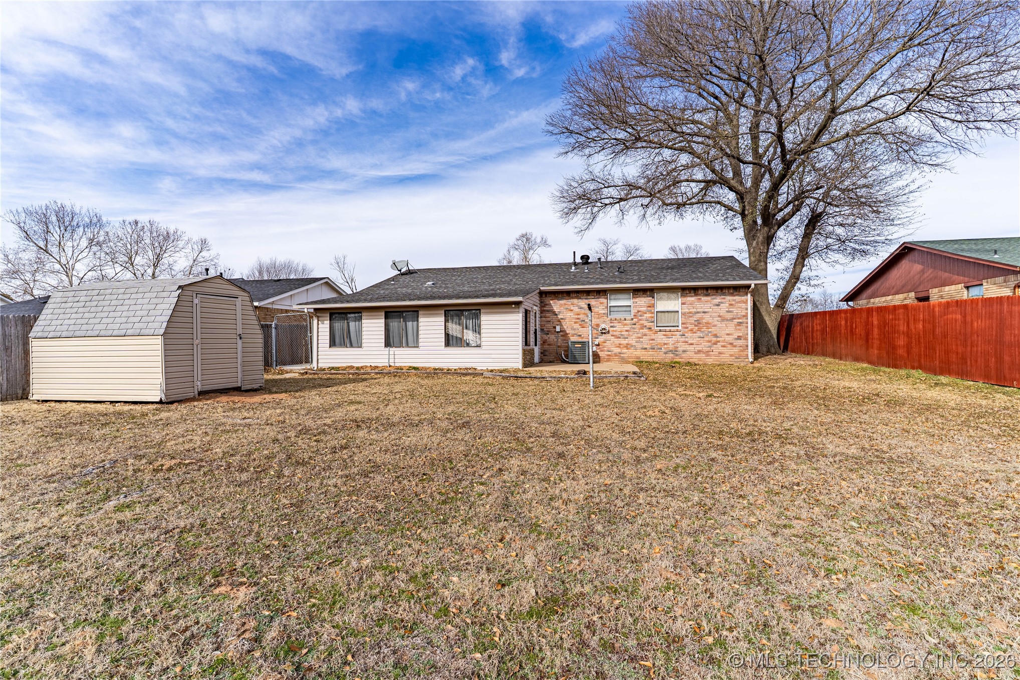 504 E Pershing Place Property Photo 21