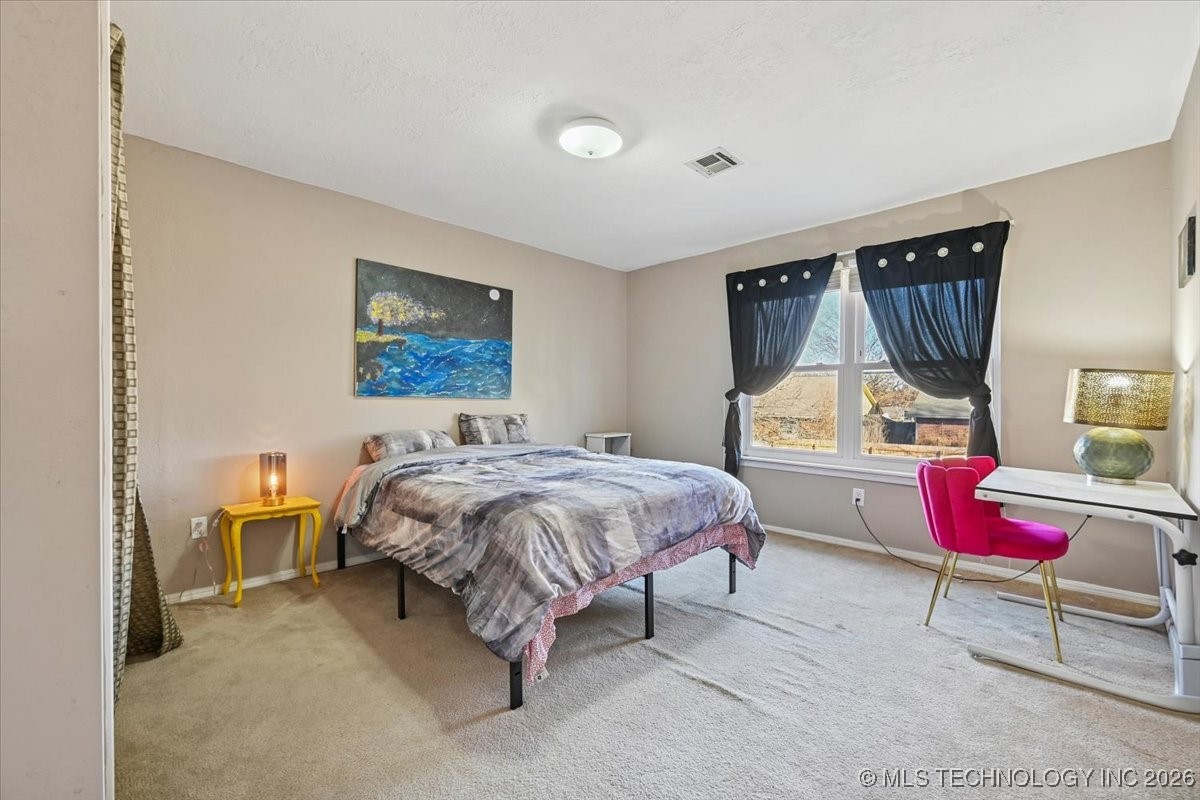 8229 S 74th East Avenue Property Photo 33