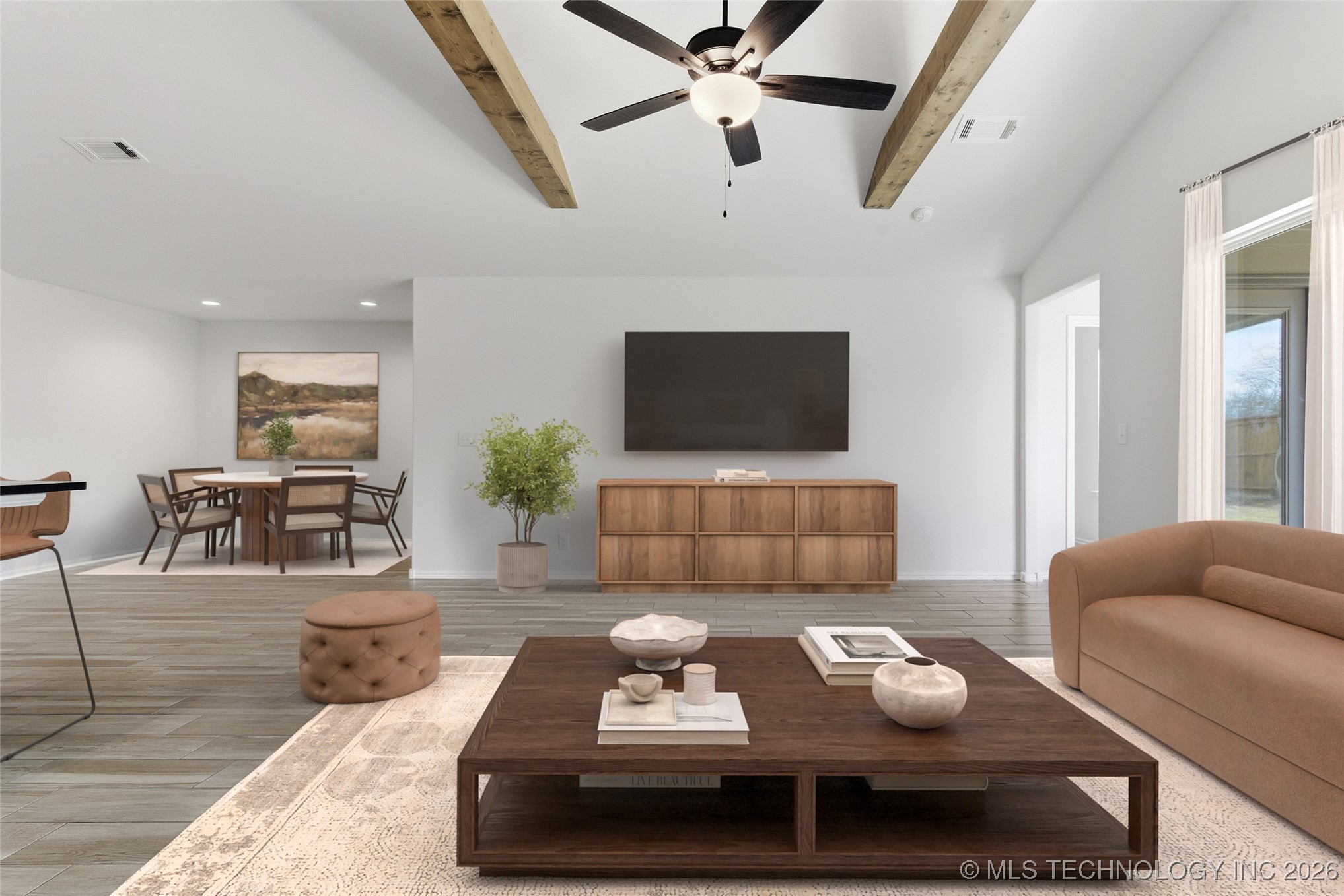 4916 N Walnut Avenue Property Photo 10