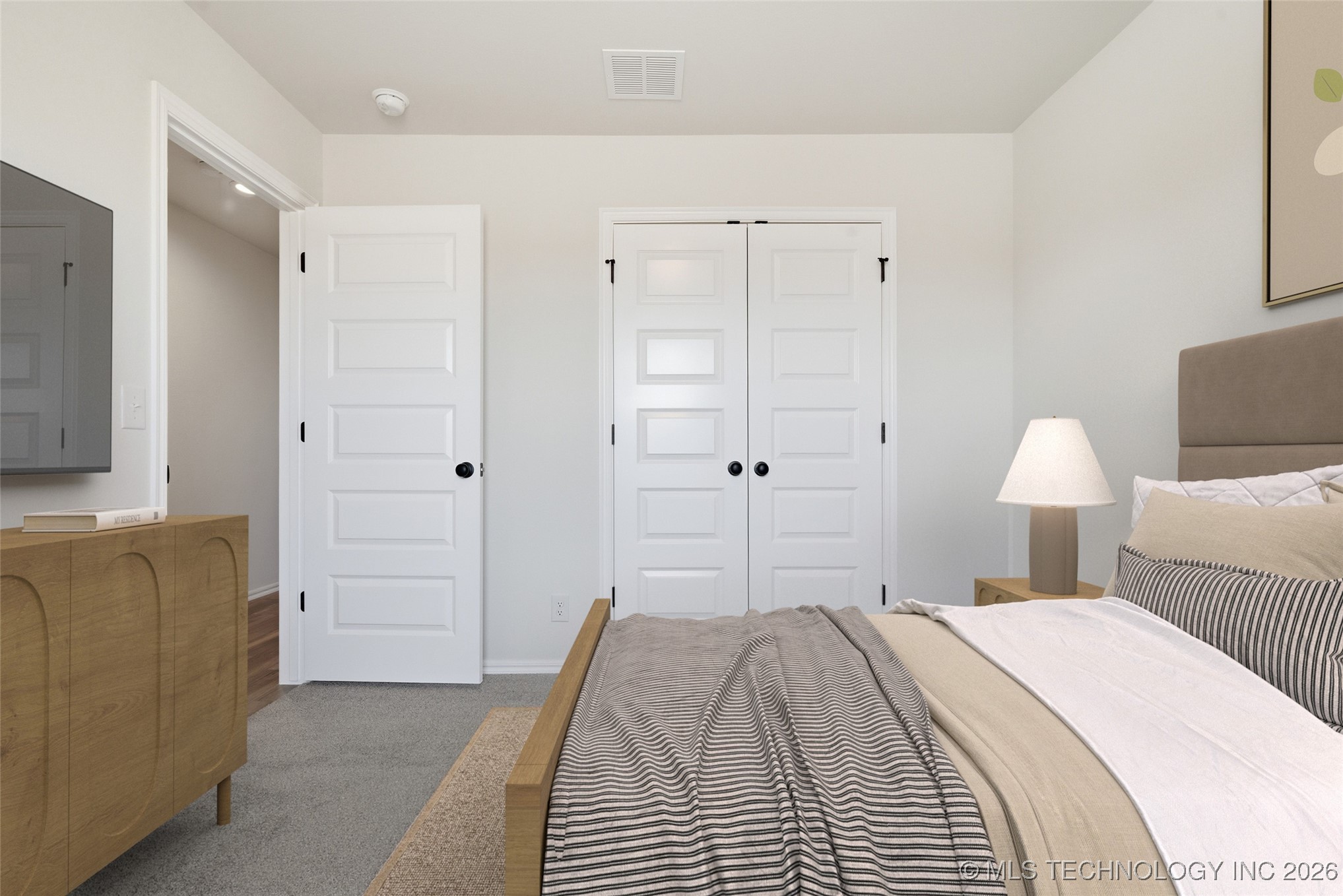 4916 N Walnut Avenue Property Photo 17