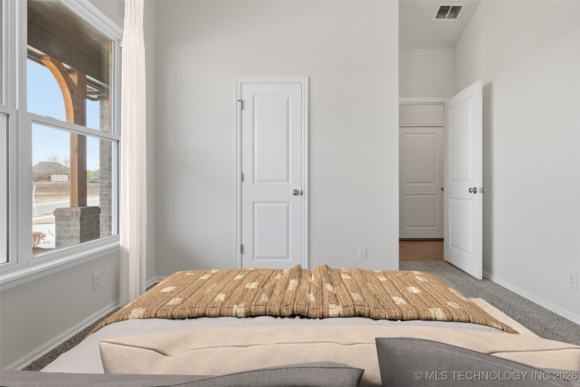 4912 N Walnut Avenue Property Photo 13