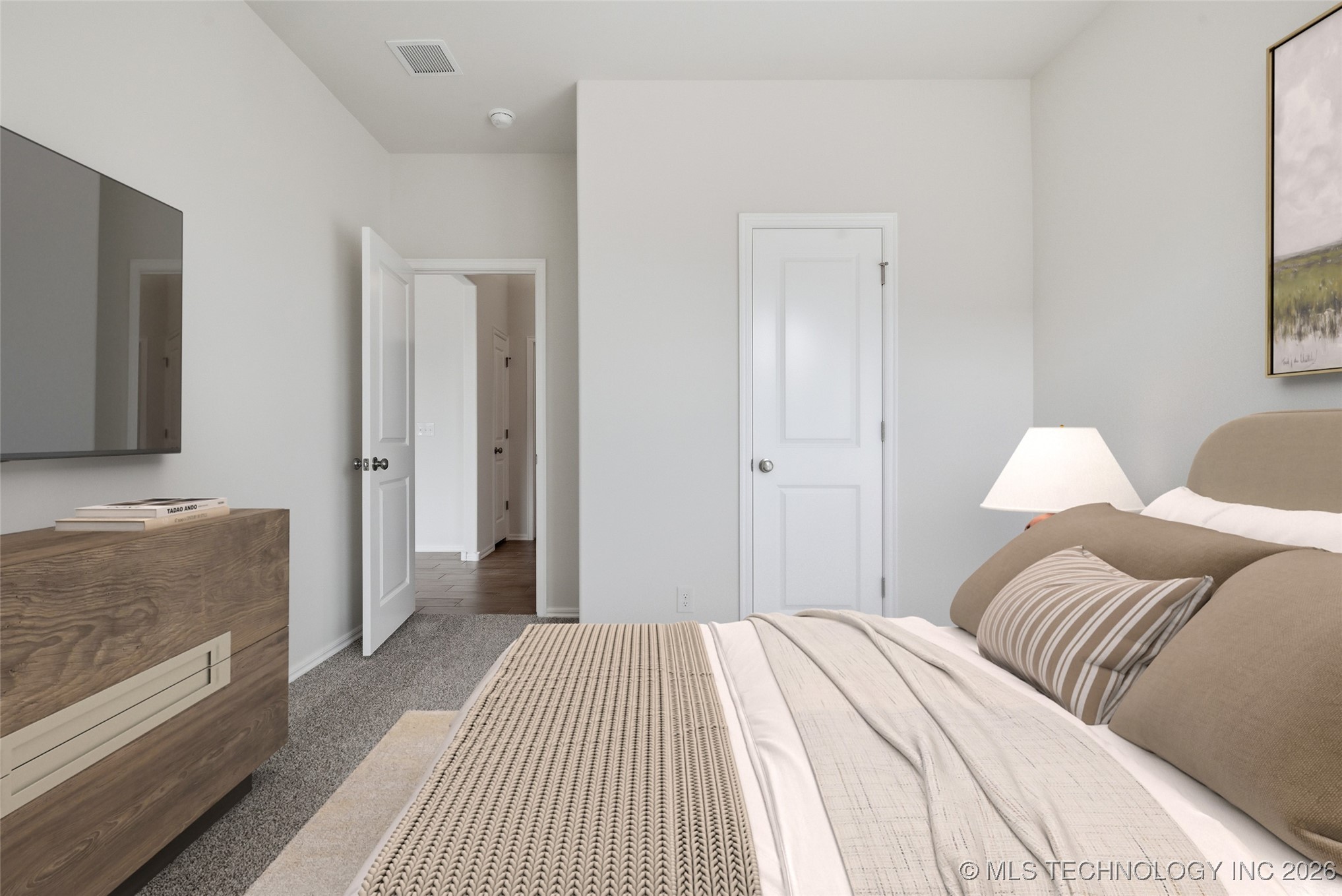 4912 N Walnut Avenue Property Photo 18