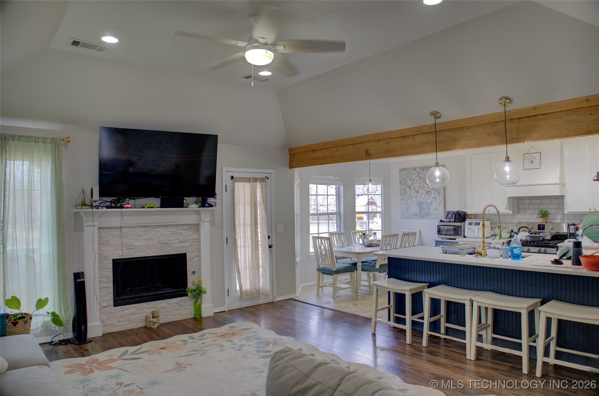 11610 N 109th Place E Property Photo 4