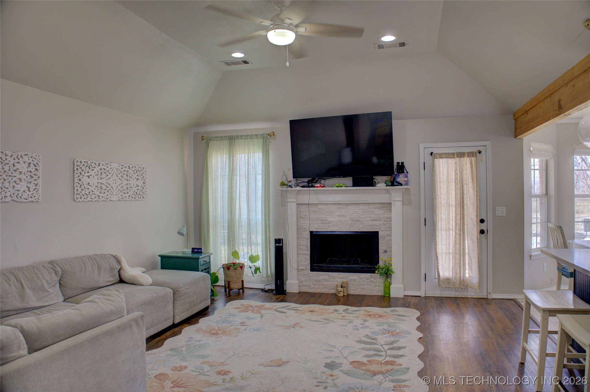 11610 N 109th Place E Property Photo 5