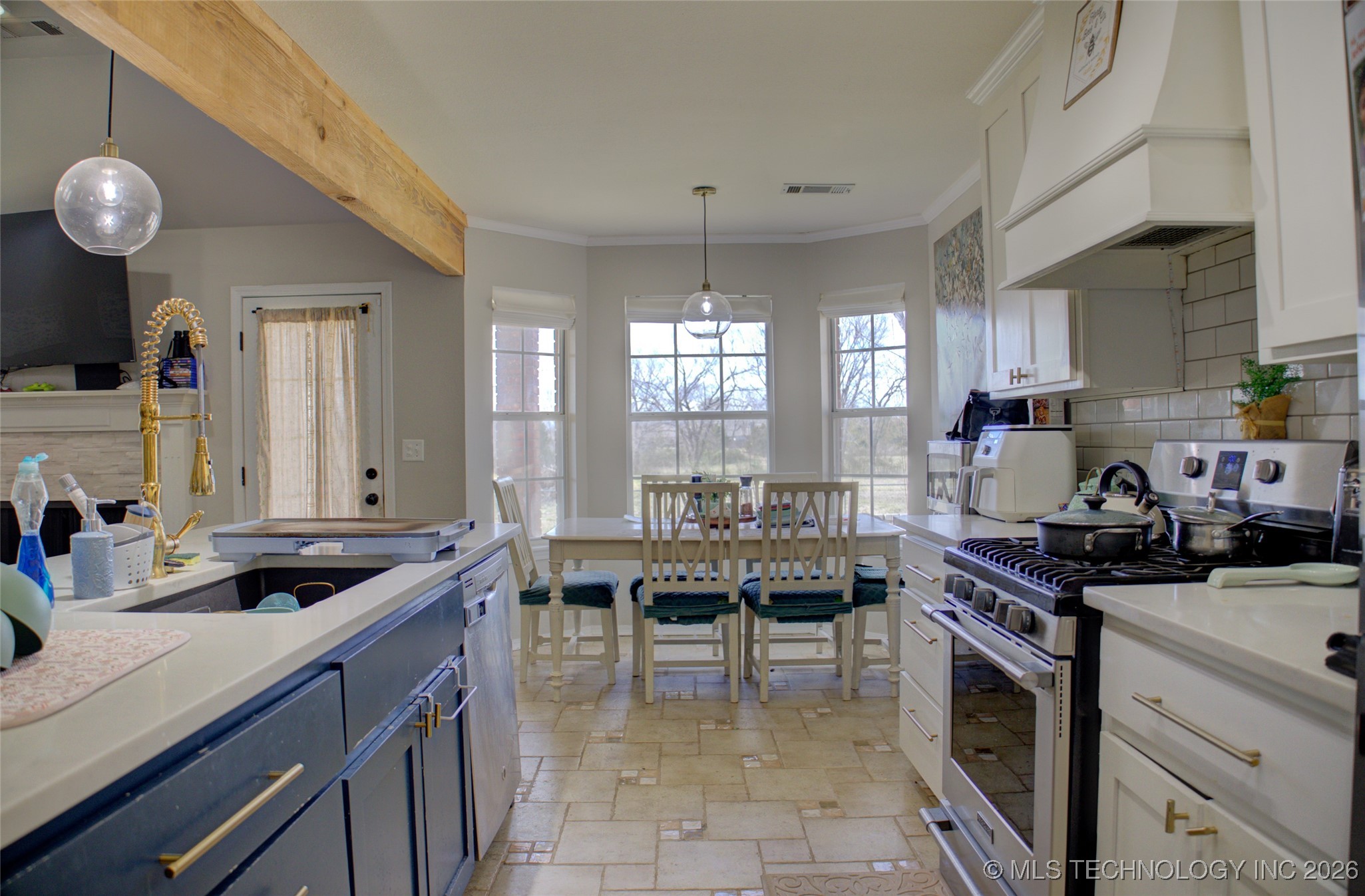 11610 N 109th Place E Property Photo 11