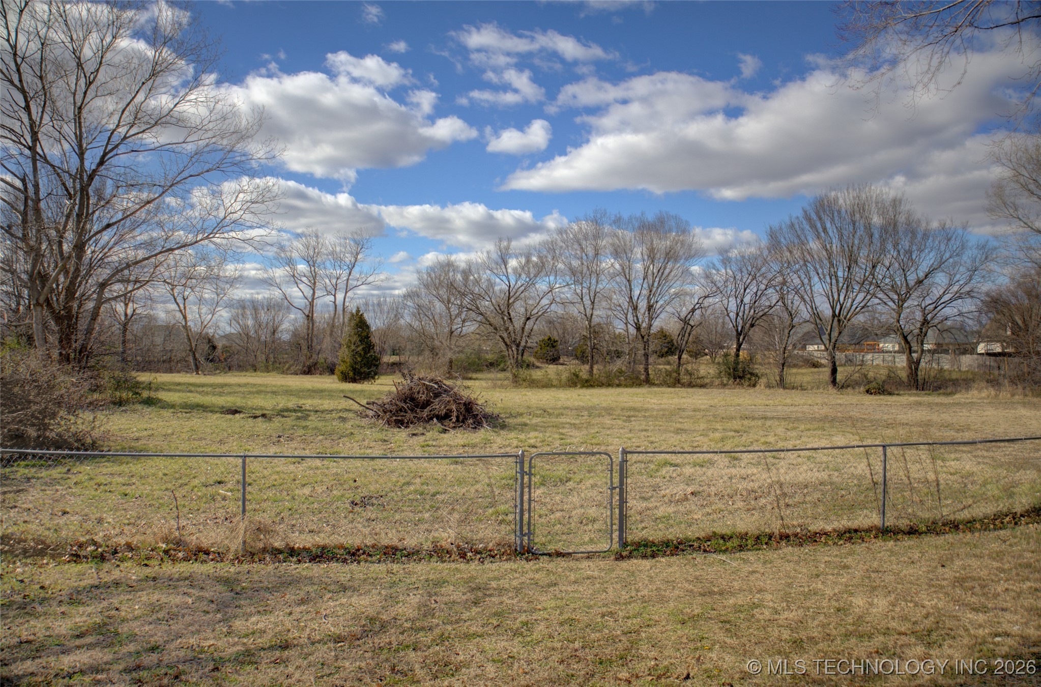 11610 N 109th Place E Property Photo 34