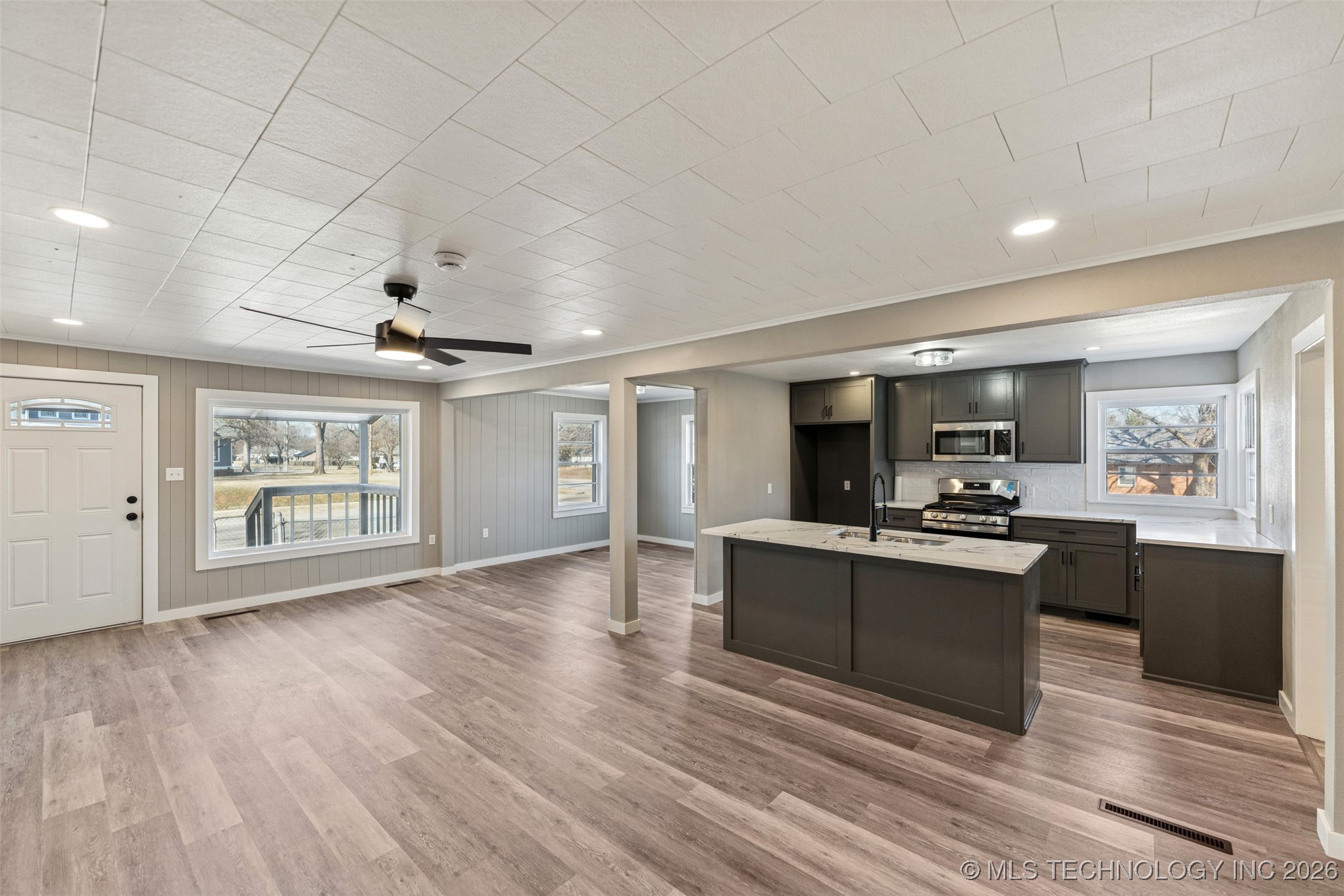 248 N Miller Property Photo 7