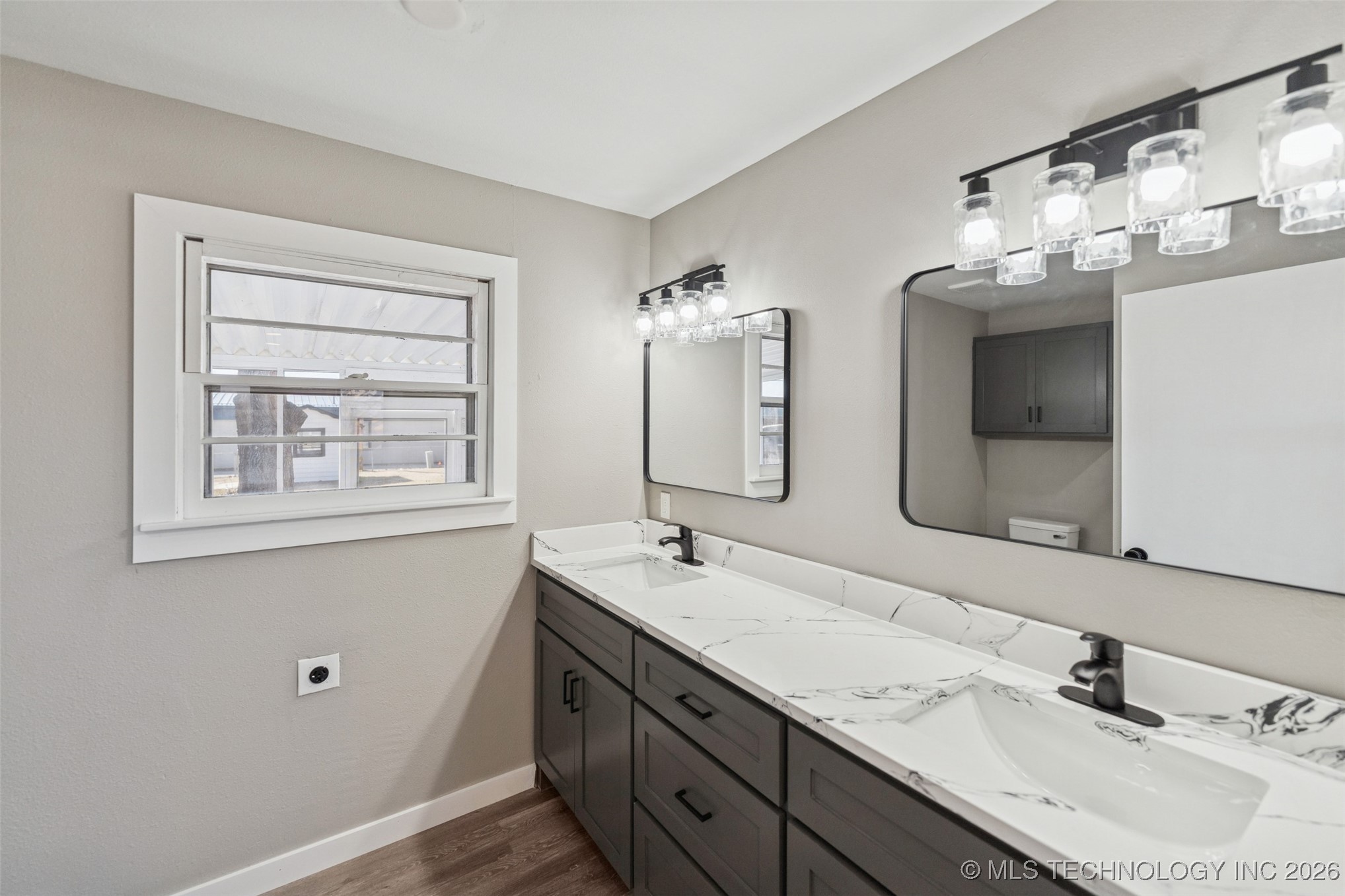 248 N Miller Property Photo 20