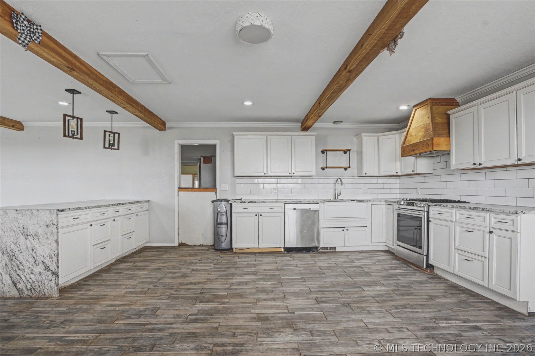 16812 N 97th East Avenue Property Photo 12