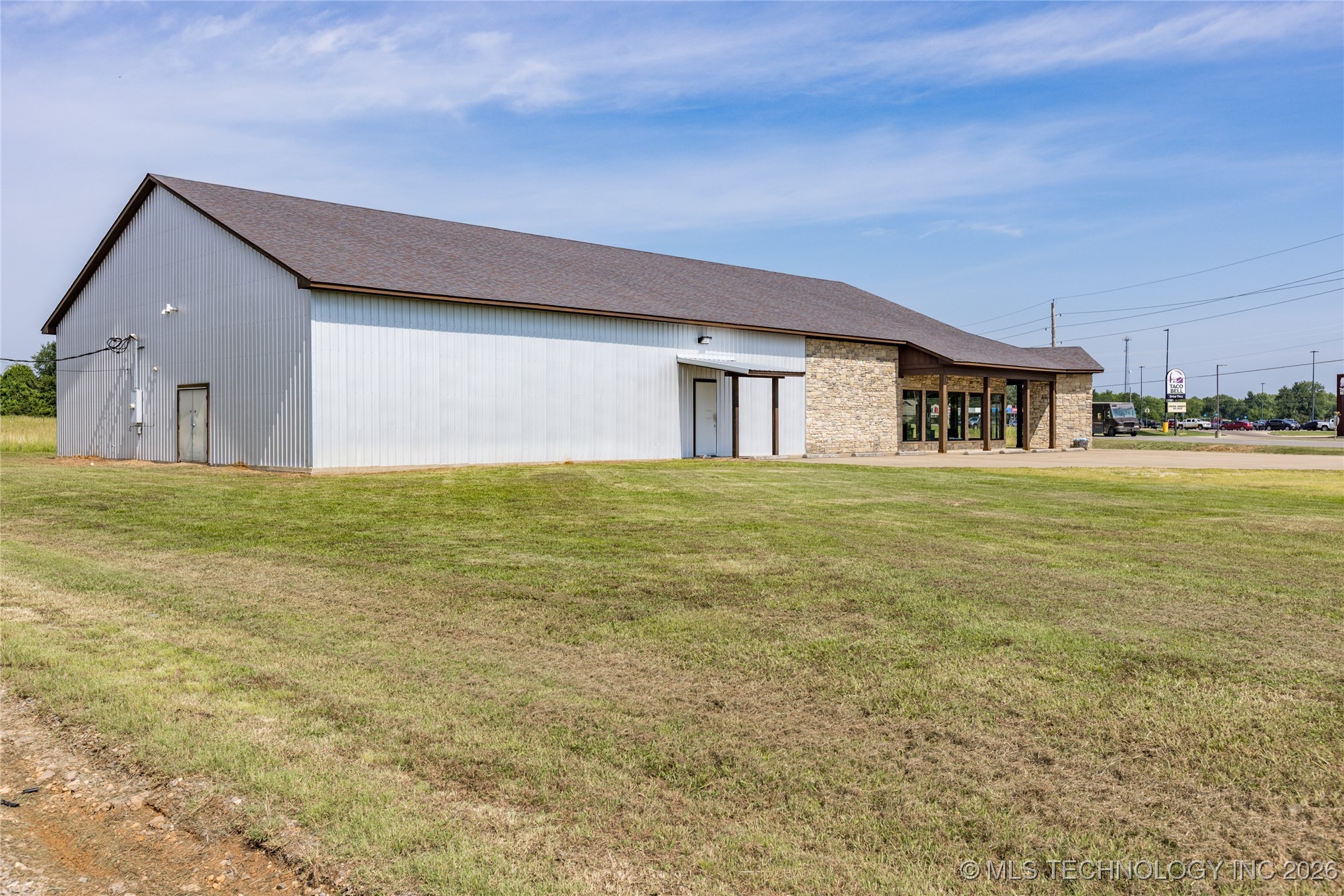 1910 E Jackson Street Property Photo 10