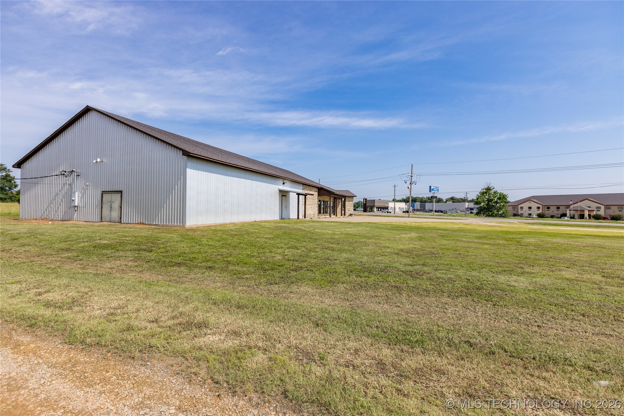 1910 E Jackson Street Property Photo 11