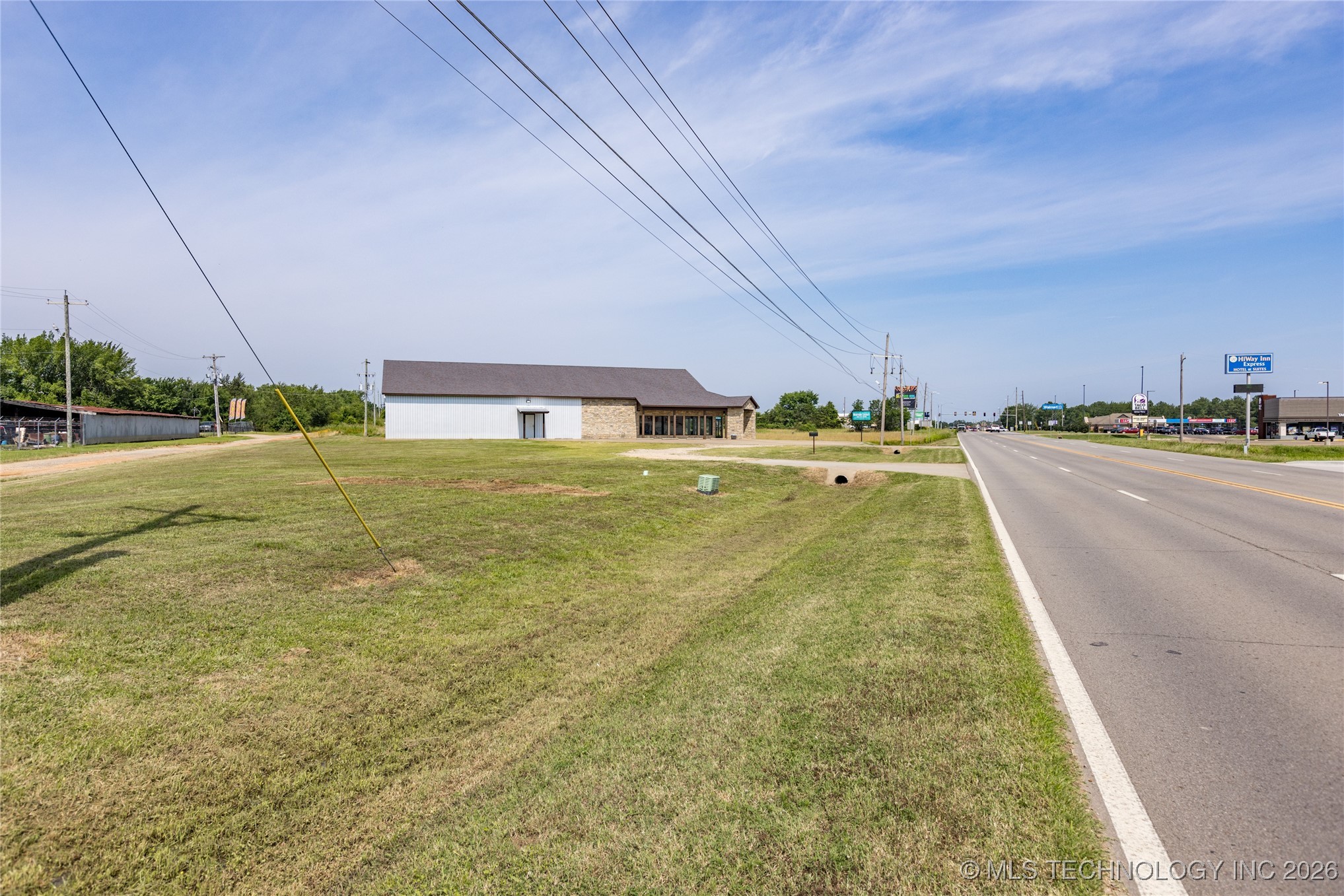 1910 E Jackson Street Property Photo 16