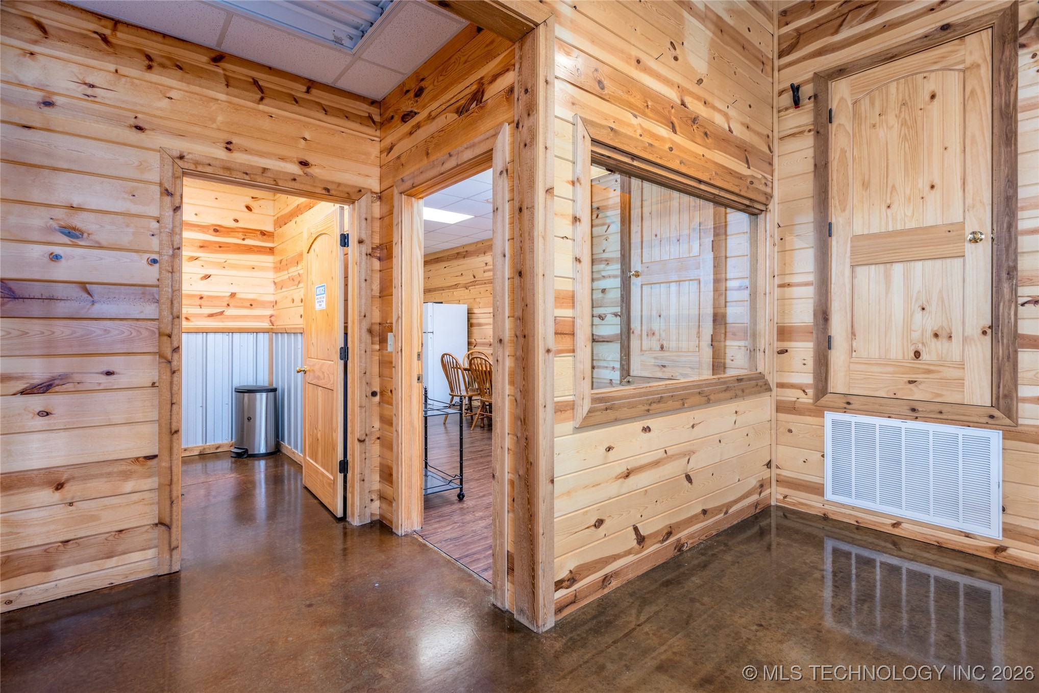 1910 E Jackson Street Property Photo 40