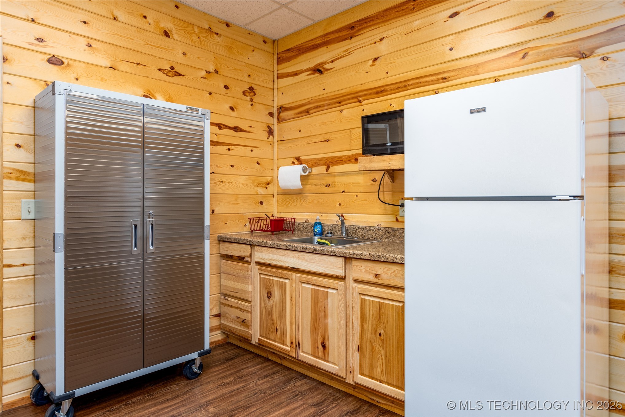 1910 E Jackson Street Property Photo 43