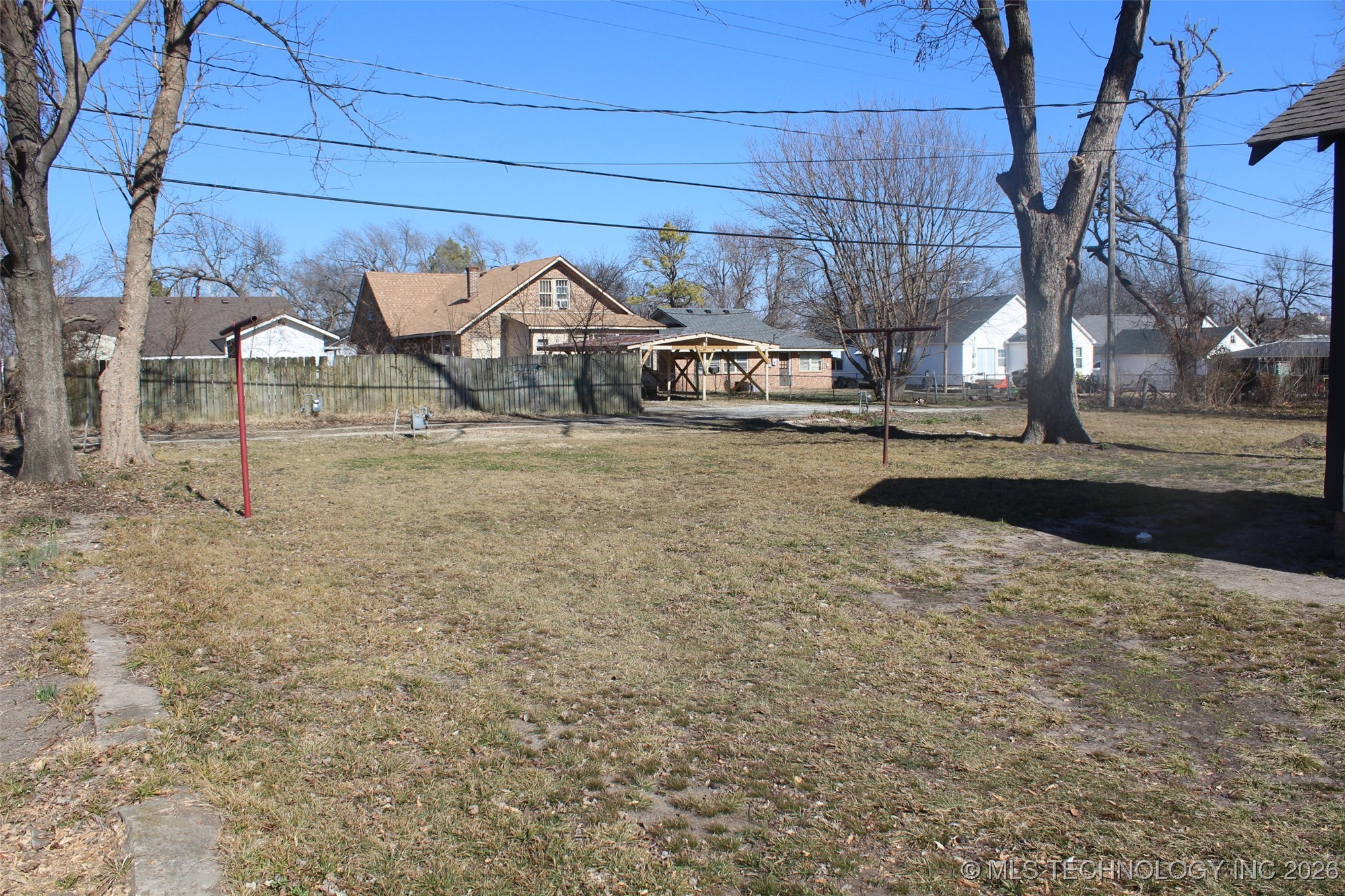 424 W 15th Street Property Photo 6