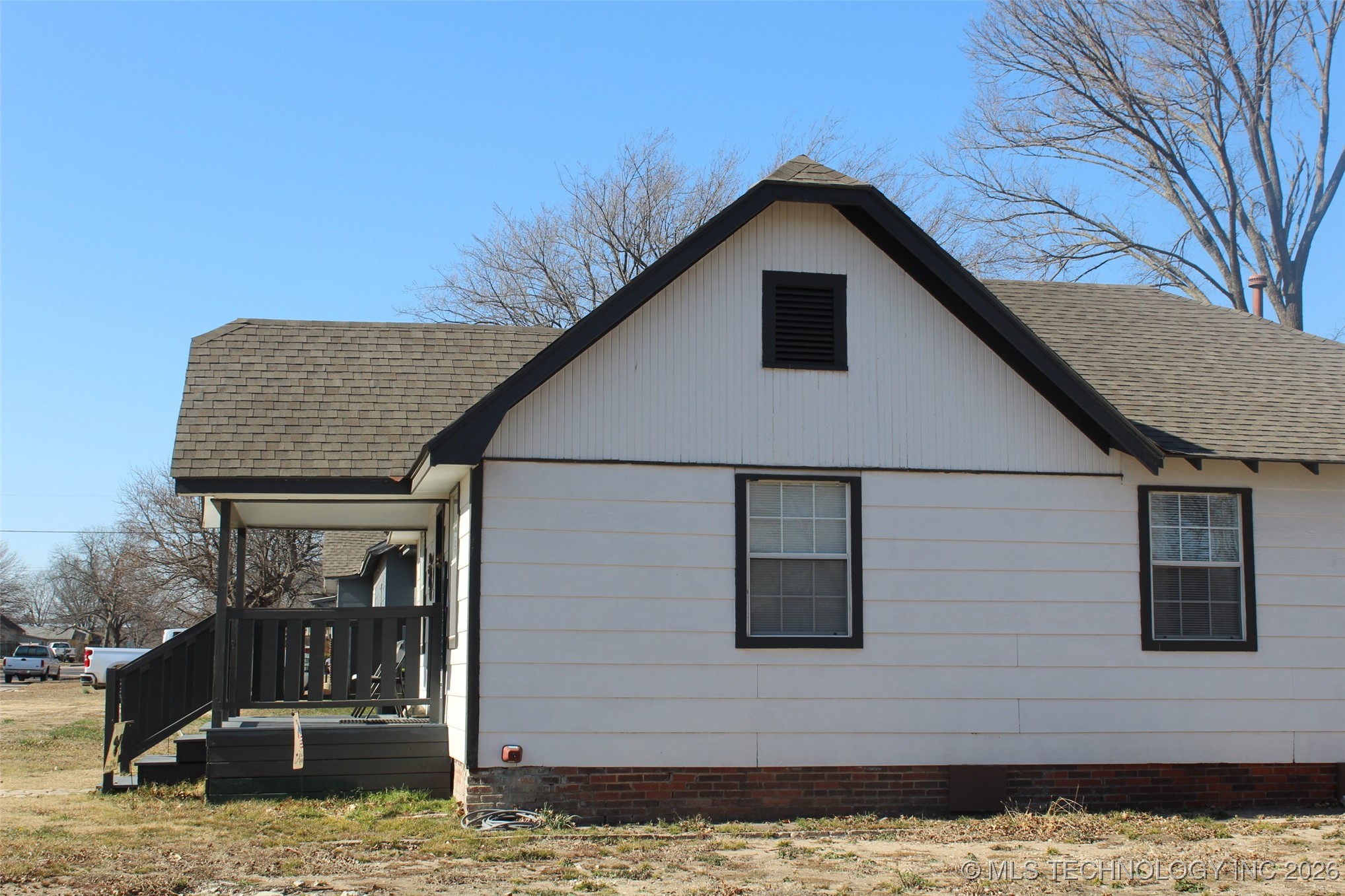 424 W 15th Street Property Photo 10