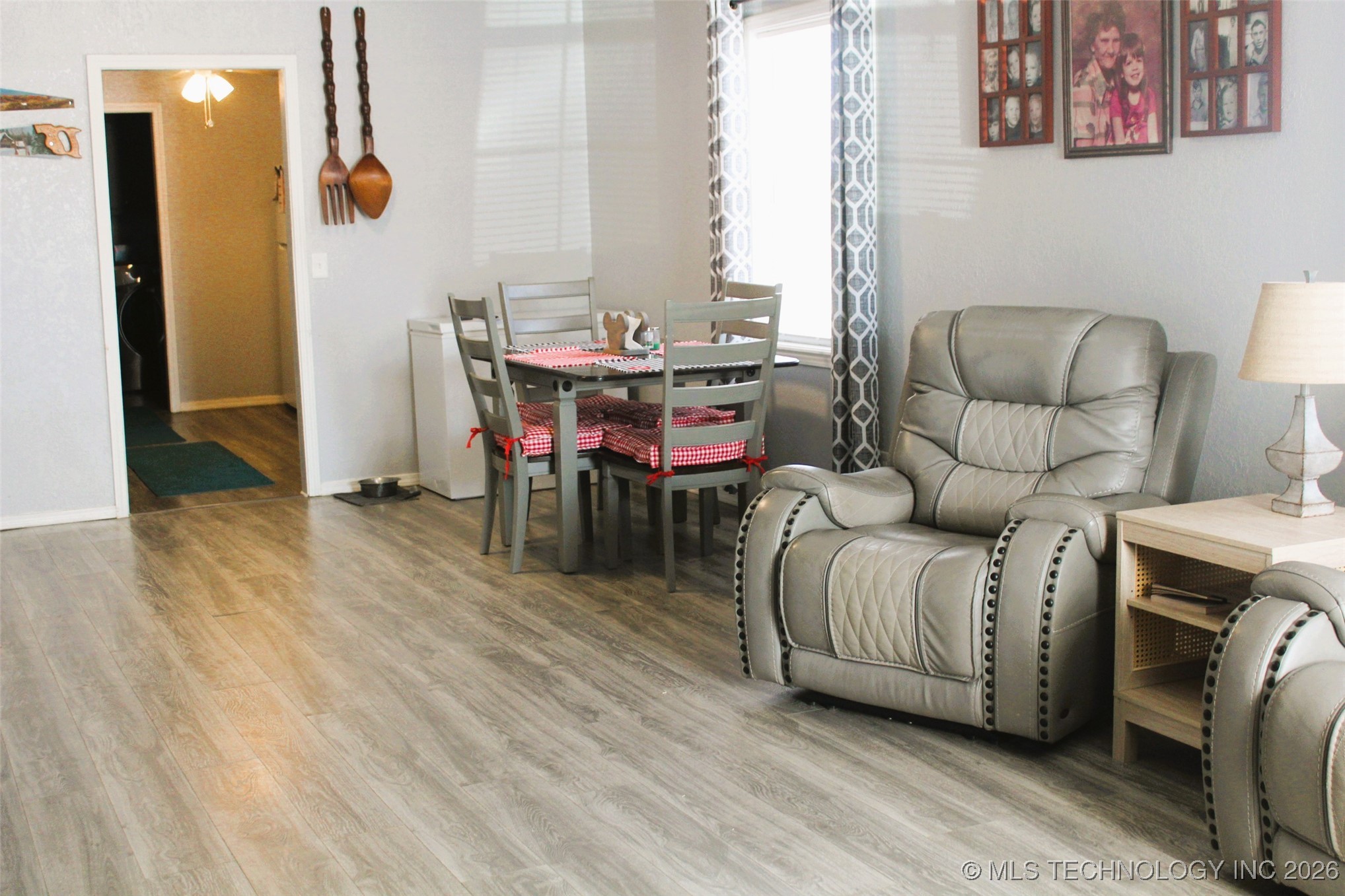 424 W 15th Street Property Photo 12