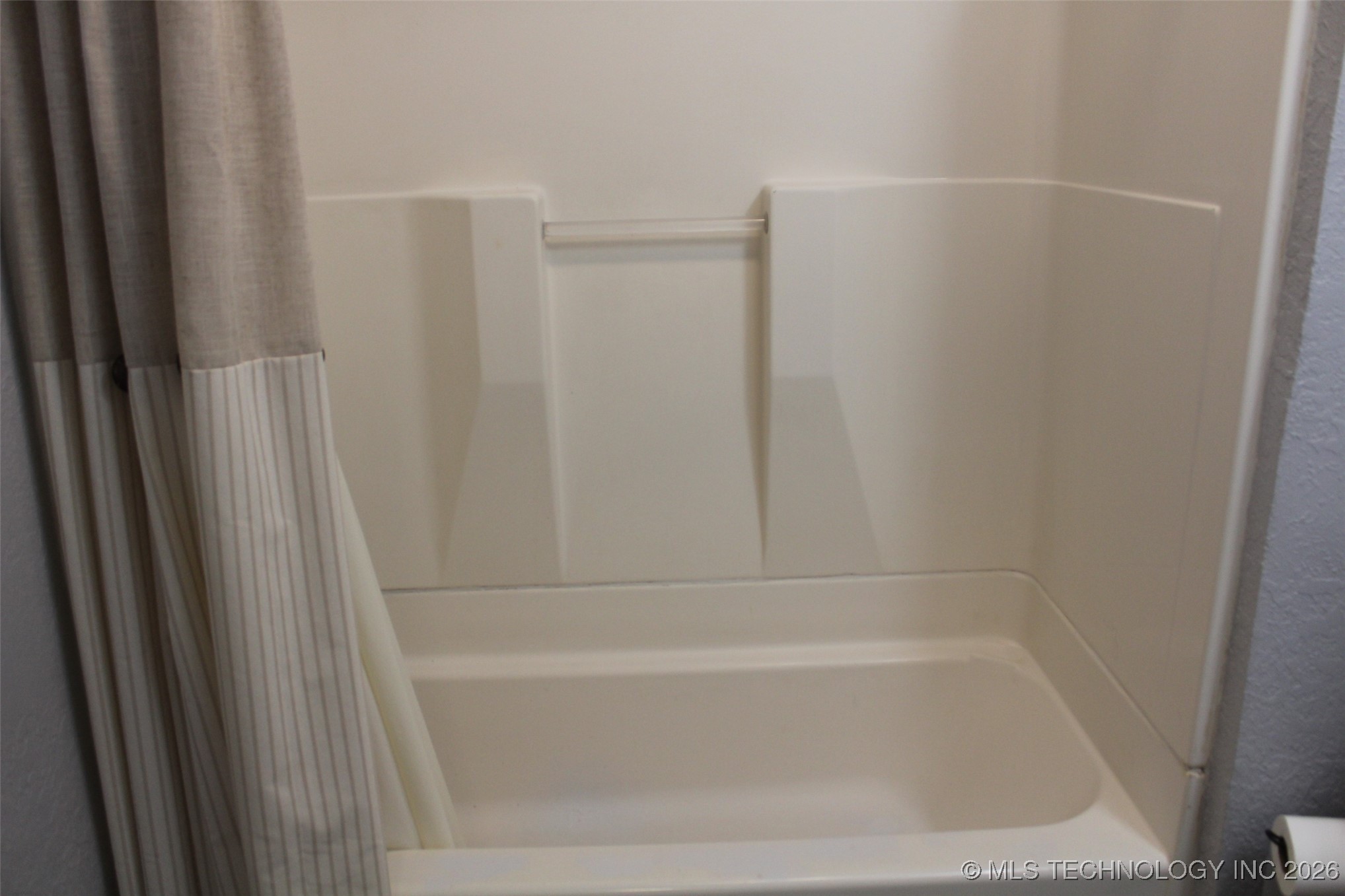 424 W 15th Street Property Photo 19