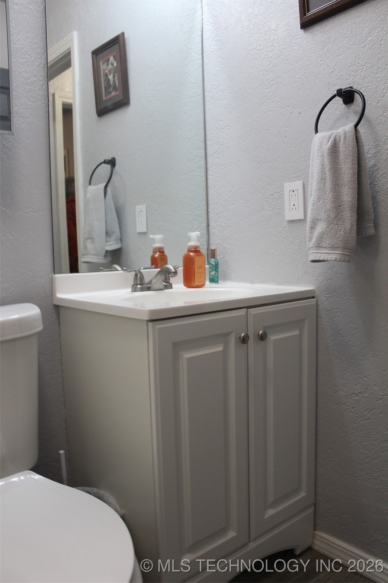 424 W 15th Street Property Photo 20