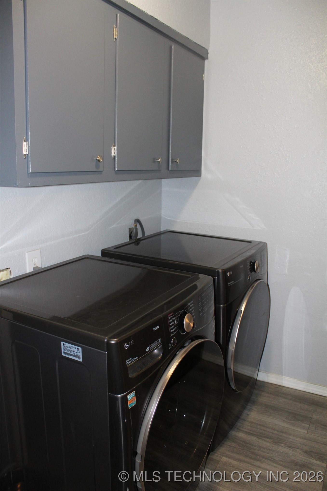 424 W 15th Street Property Photo 32