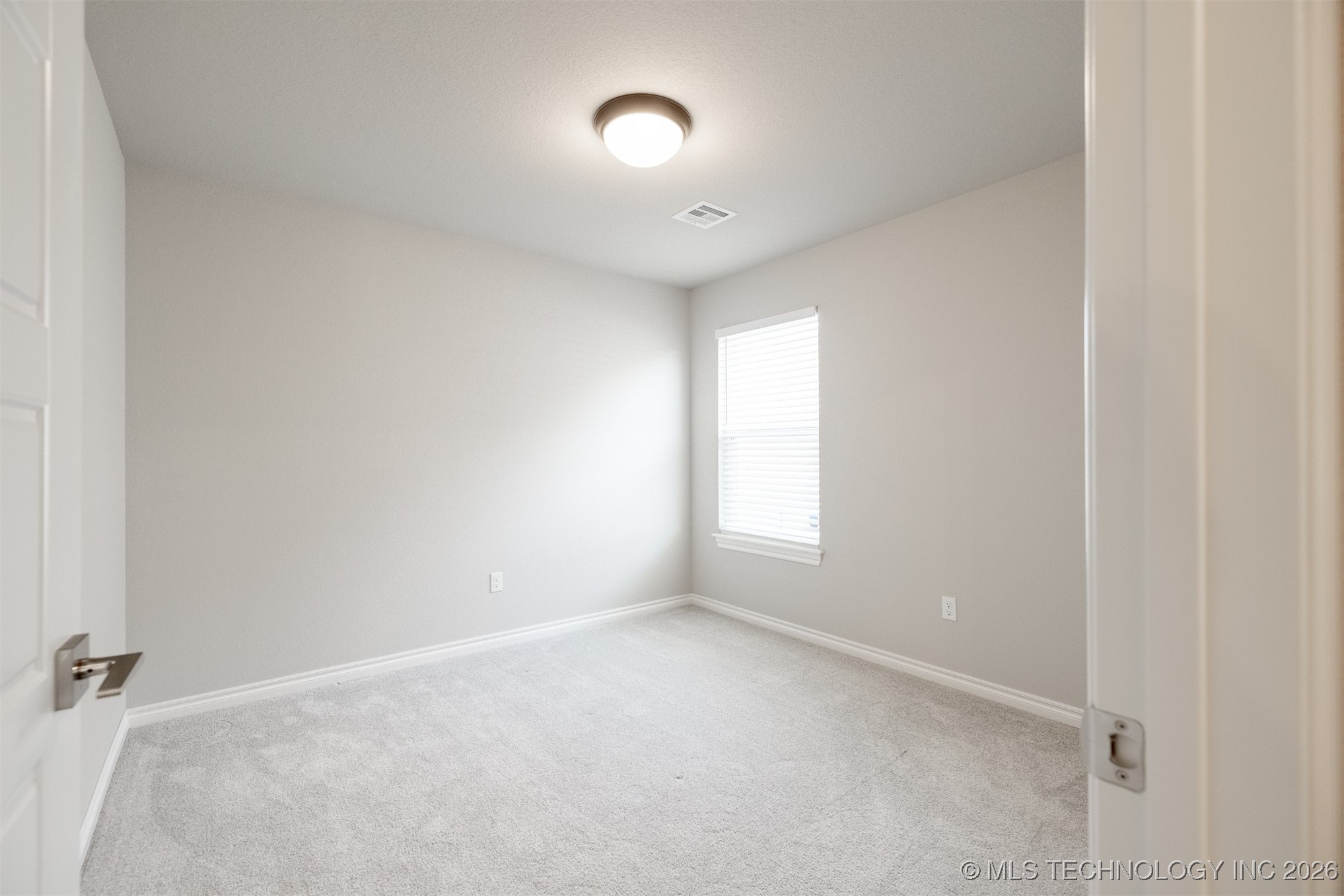 2942 N Briarwood Avenue Property Photo 38