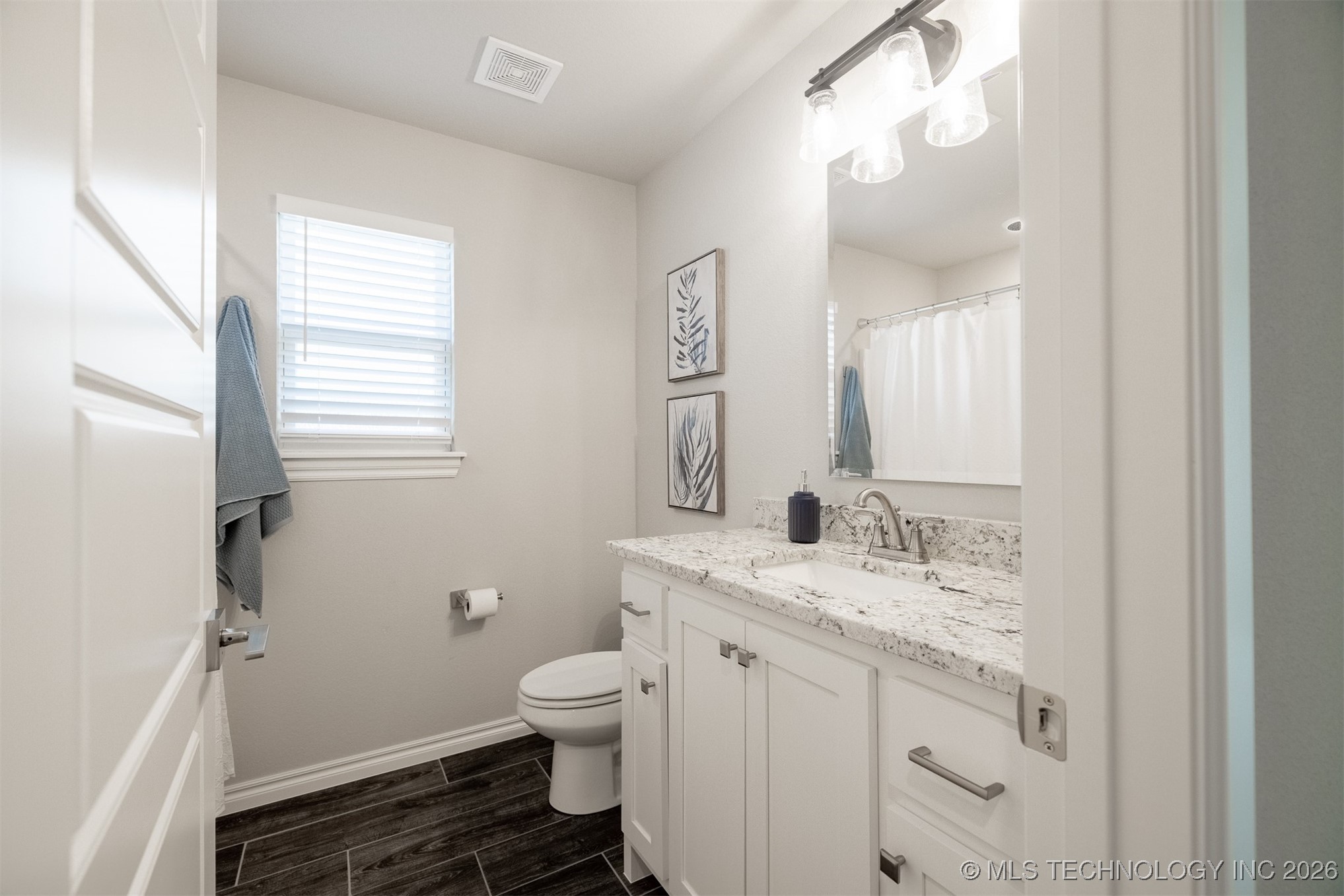 2942 N Briarwood Avenue Property Photo 40