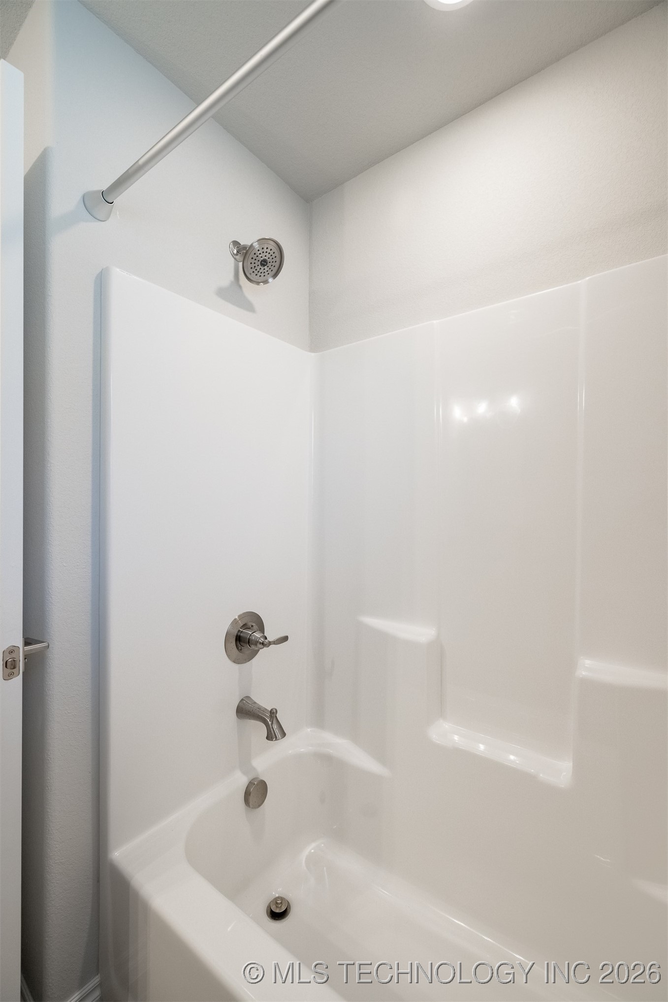 2942 N Briarwood Avenue Property Photo 42