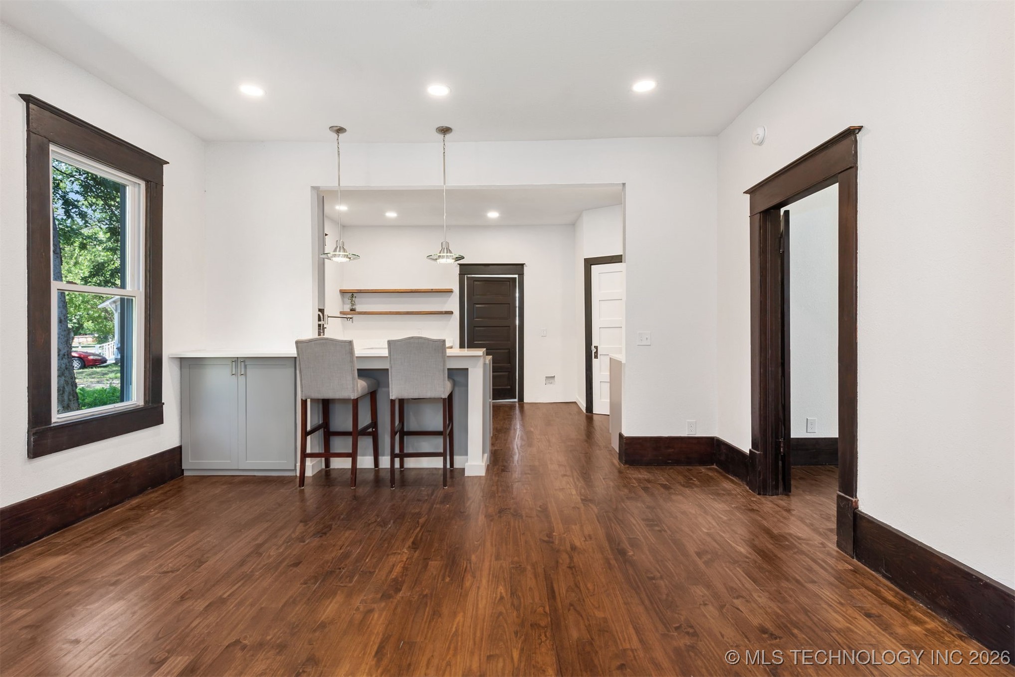 703 E Church Street Property Photo 9