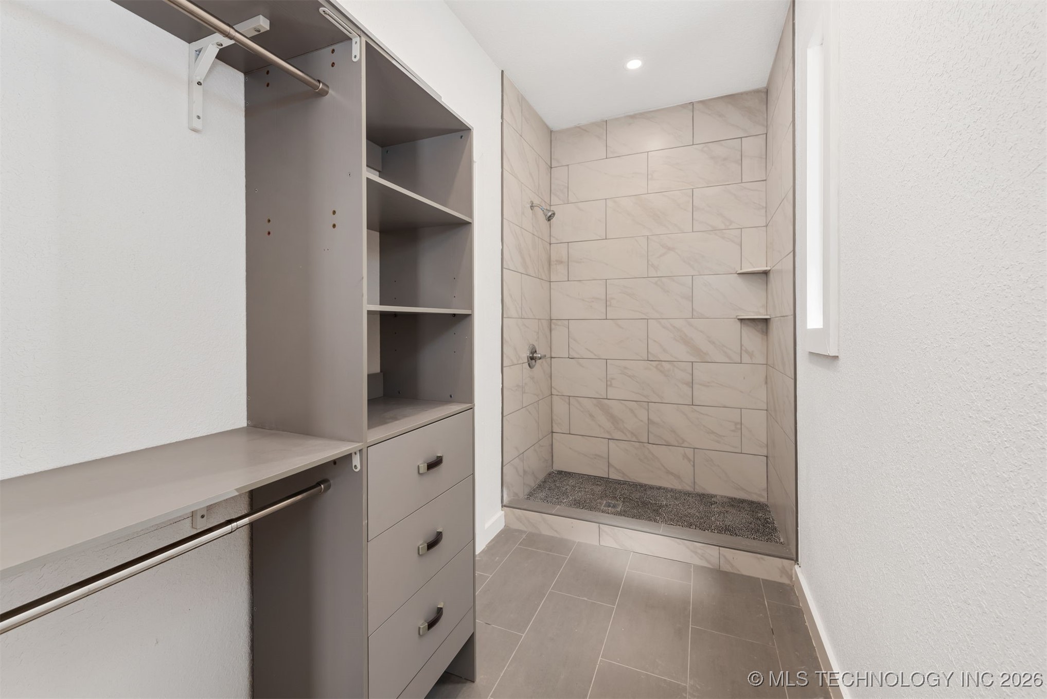 703 E Church Street Property Photo 16