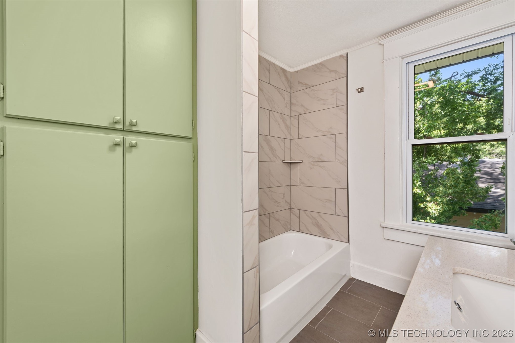 703 E Church Street Property Photo 21