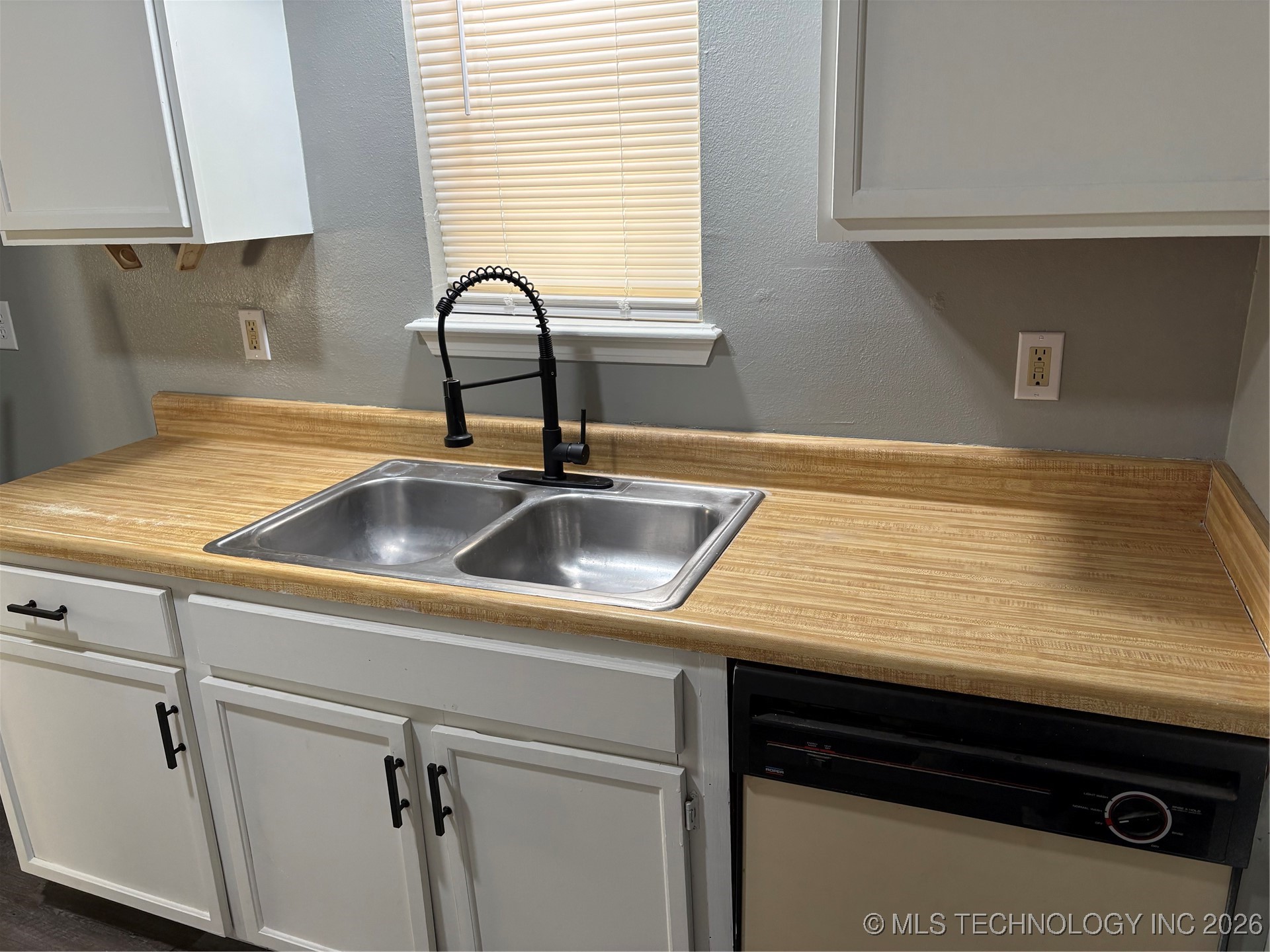 1001 E Pecan Street Property Photo 17