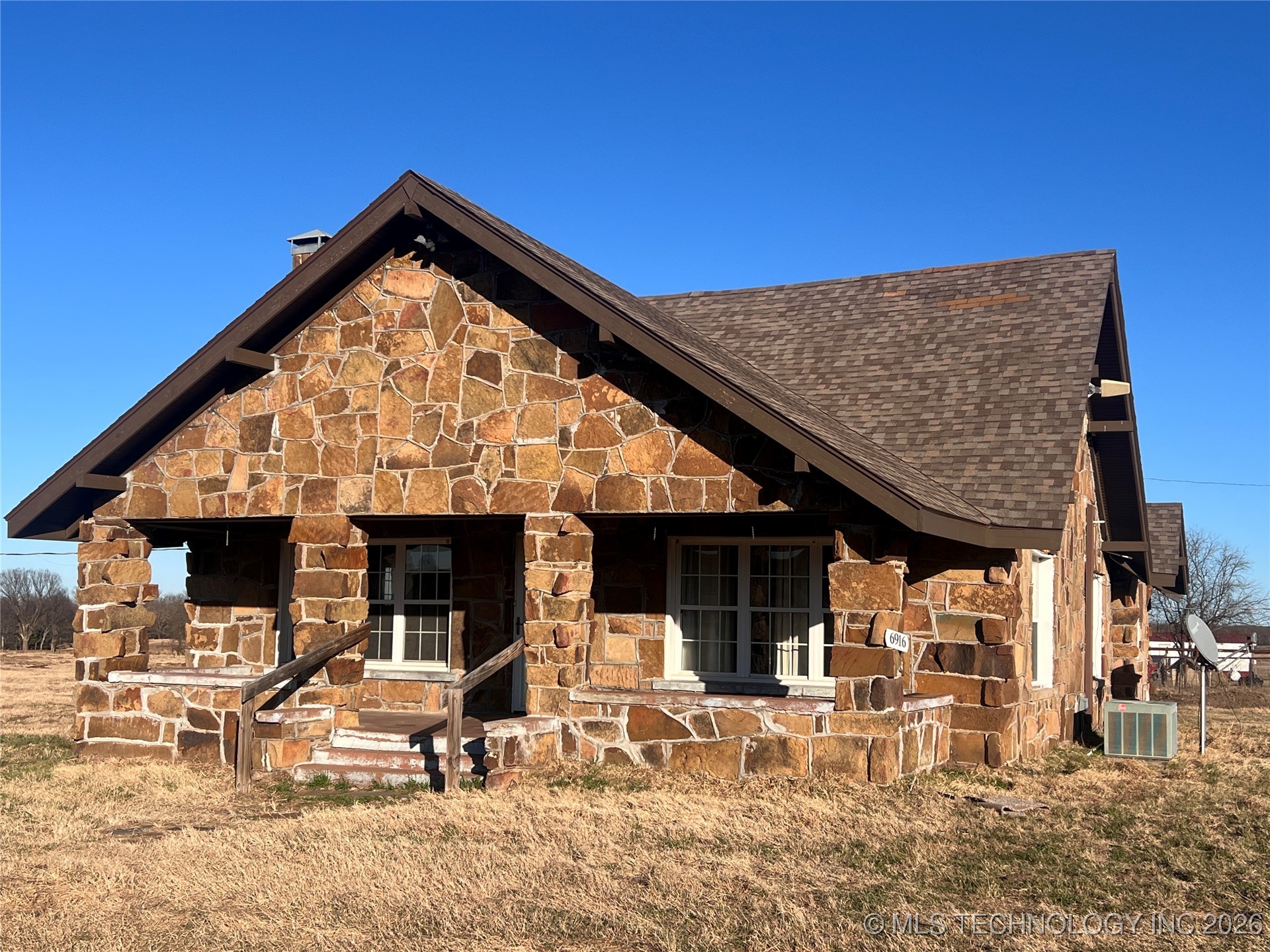 6916 State Hwy 113 Property Photo 2