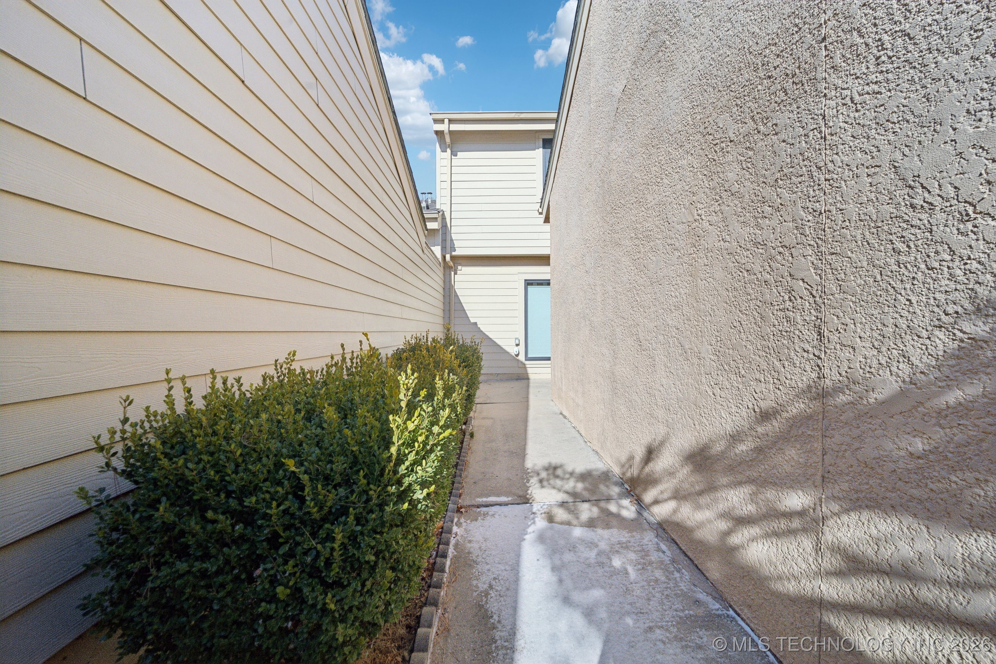 8470 S College Avenue 65 Property Photo 3