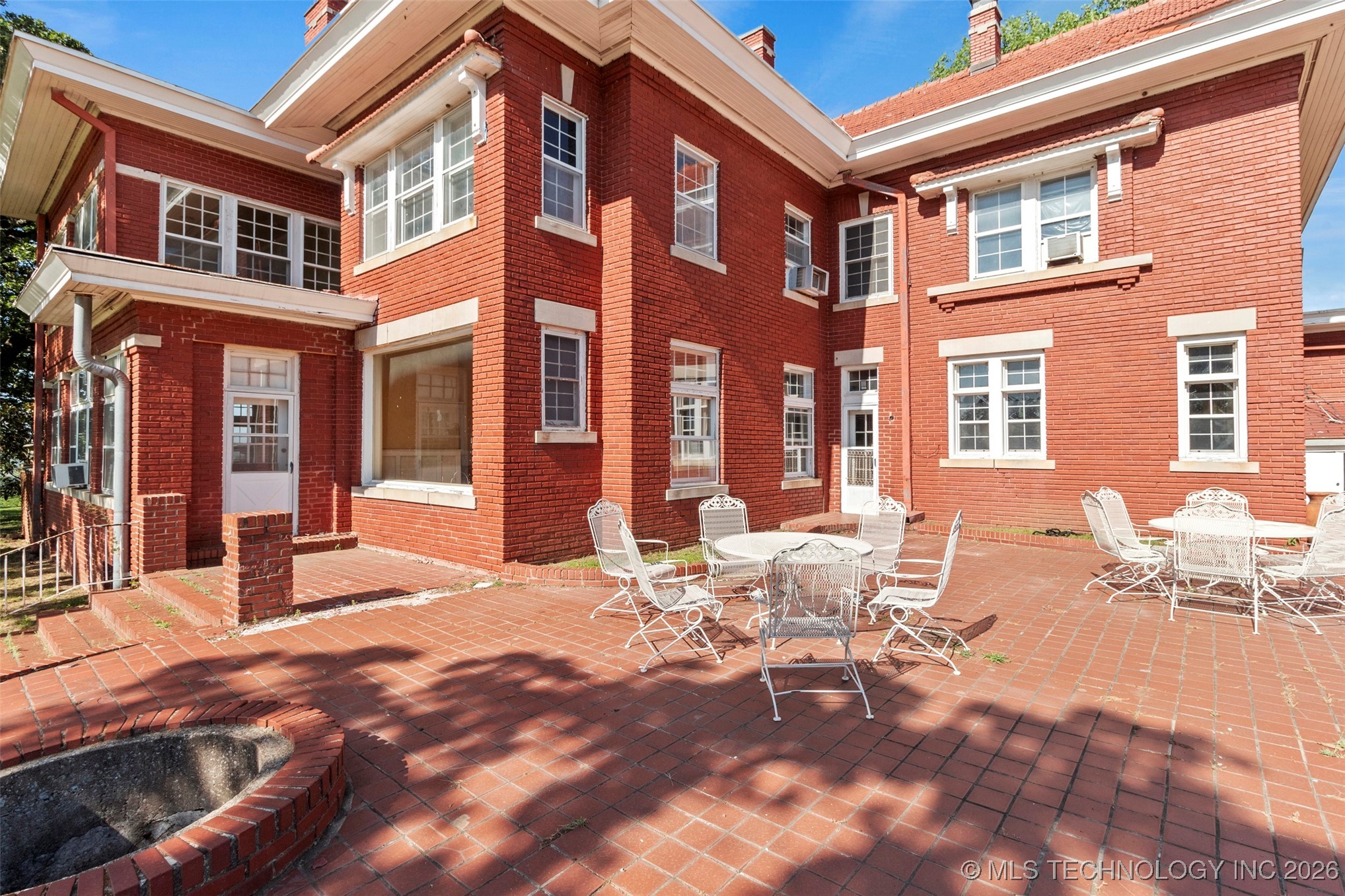 1312 E 9th Property Photo 70