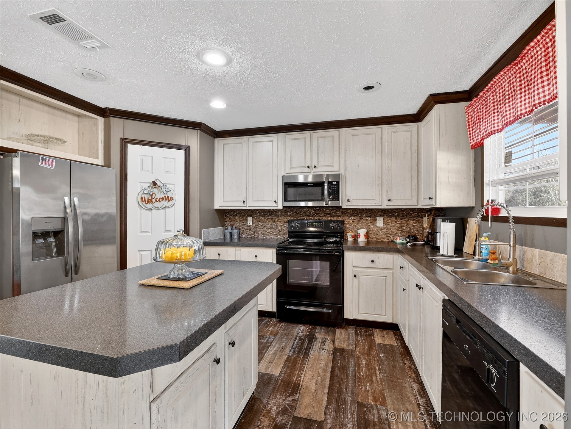 124 N Bk 1412 Road Property Photo 7