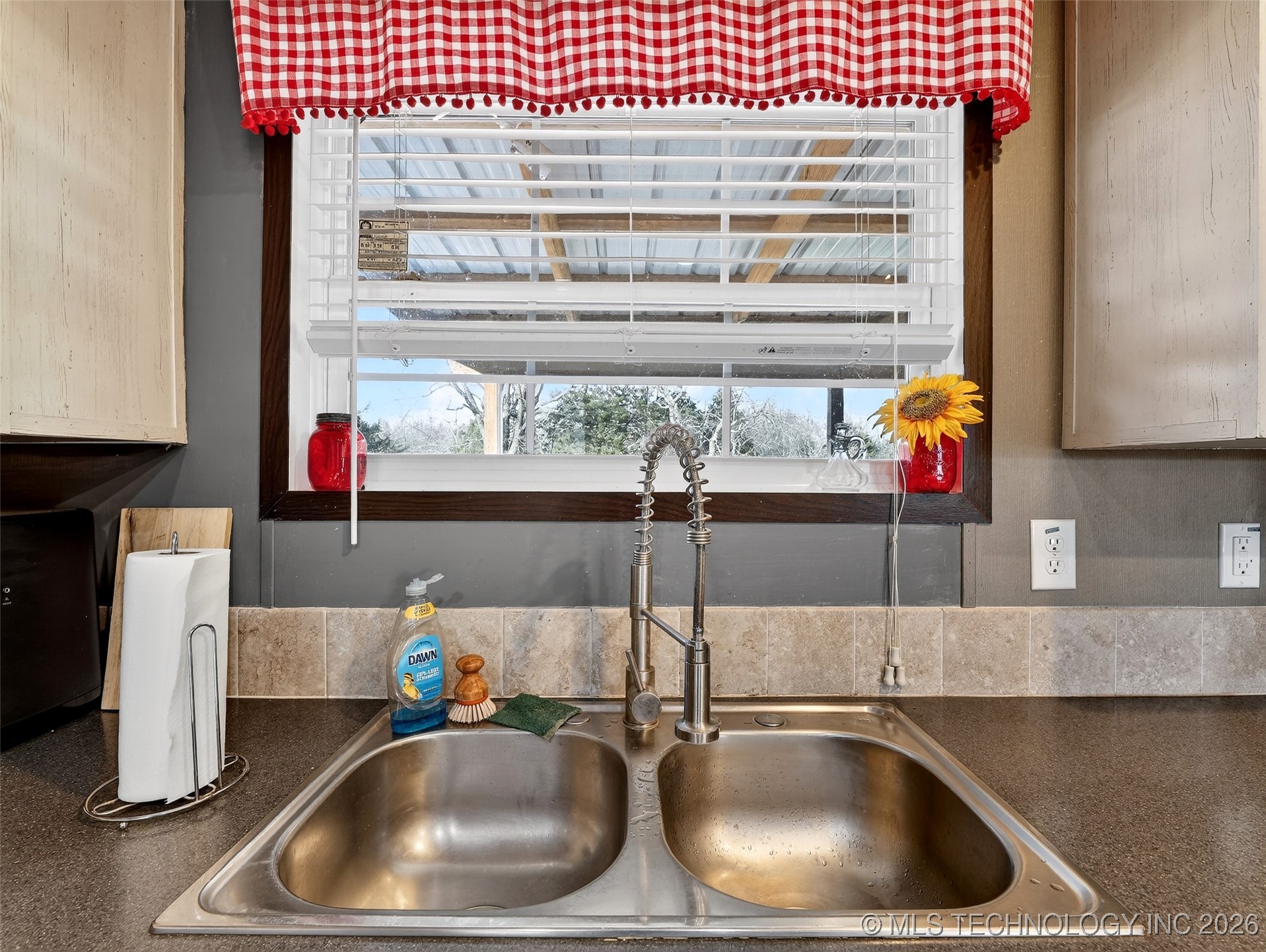 124 N Bk 1412 Road Property Photo 8