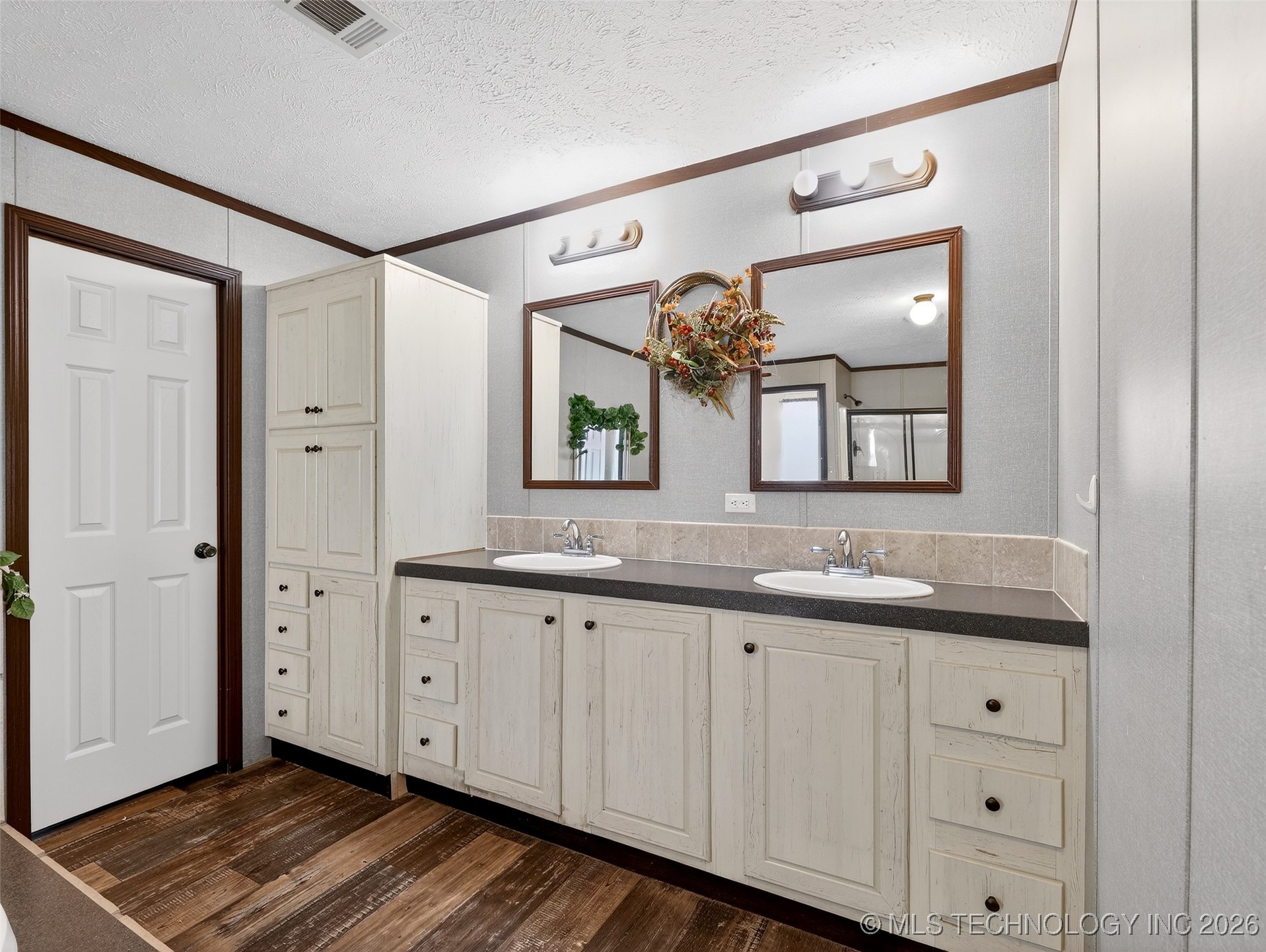 124 N Bk 1412 Road Property Photo 15