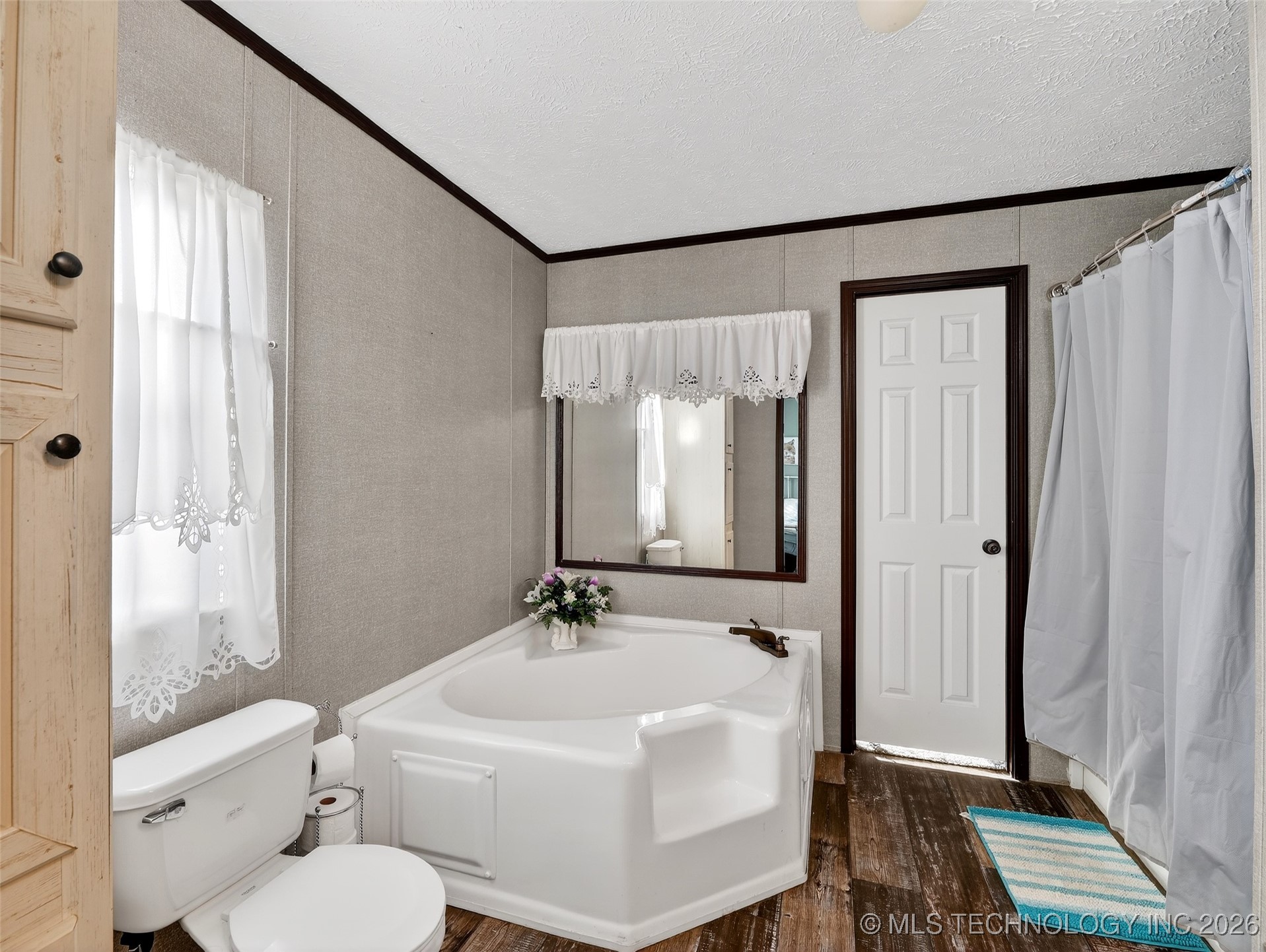 124 N Bk 1412 Road Property Photo 23